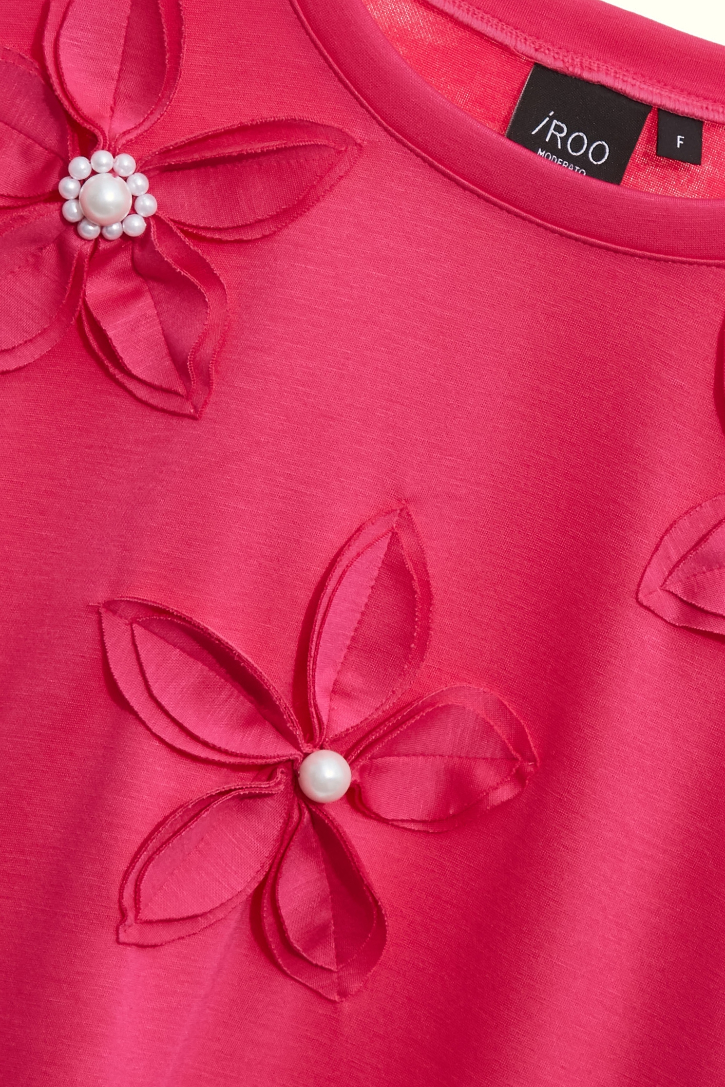 洋紅粉立體壓花珍珠縫飾單品洋紅粉立體壓花珍珠縫飾單品,上衣,人氣商品,春夏穿搭,珍珠,約會特輯,花花世界