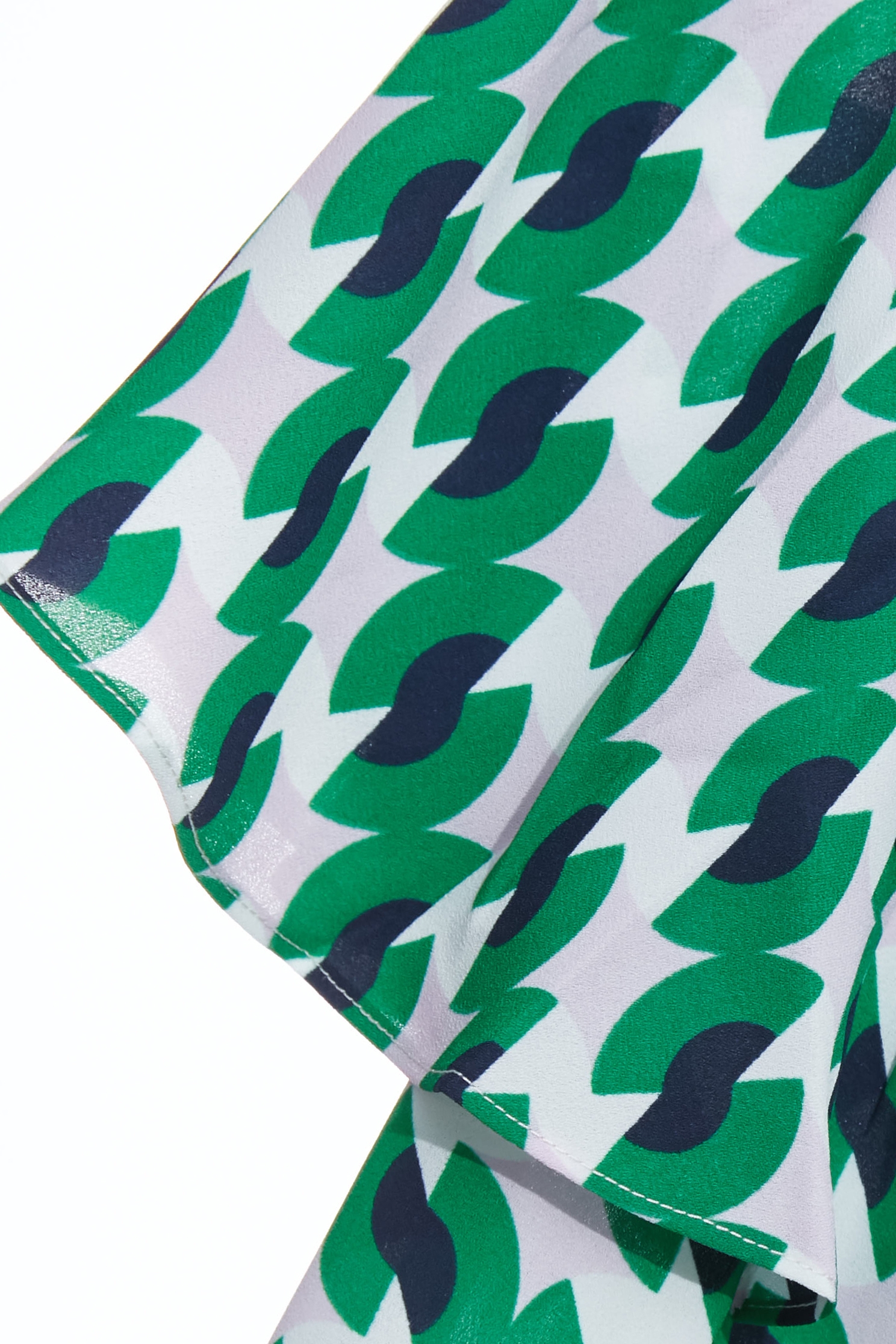 雪紡平口上衣雪紡平口上衣,一字領上衣,上衣,平口上衣,春夏穿搭,荷葉,雪紡,雪紡上衣