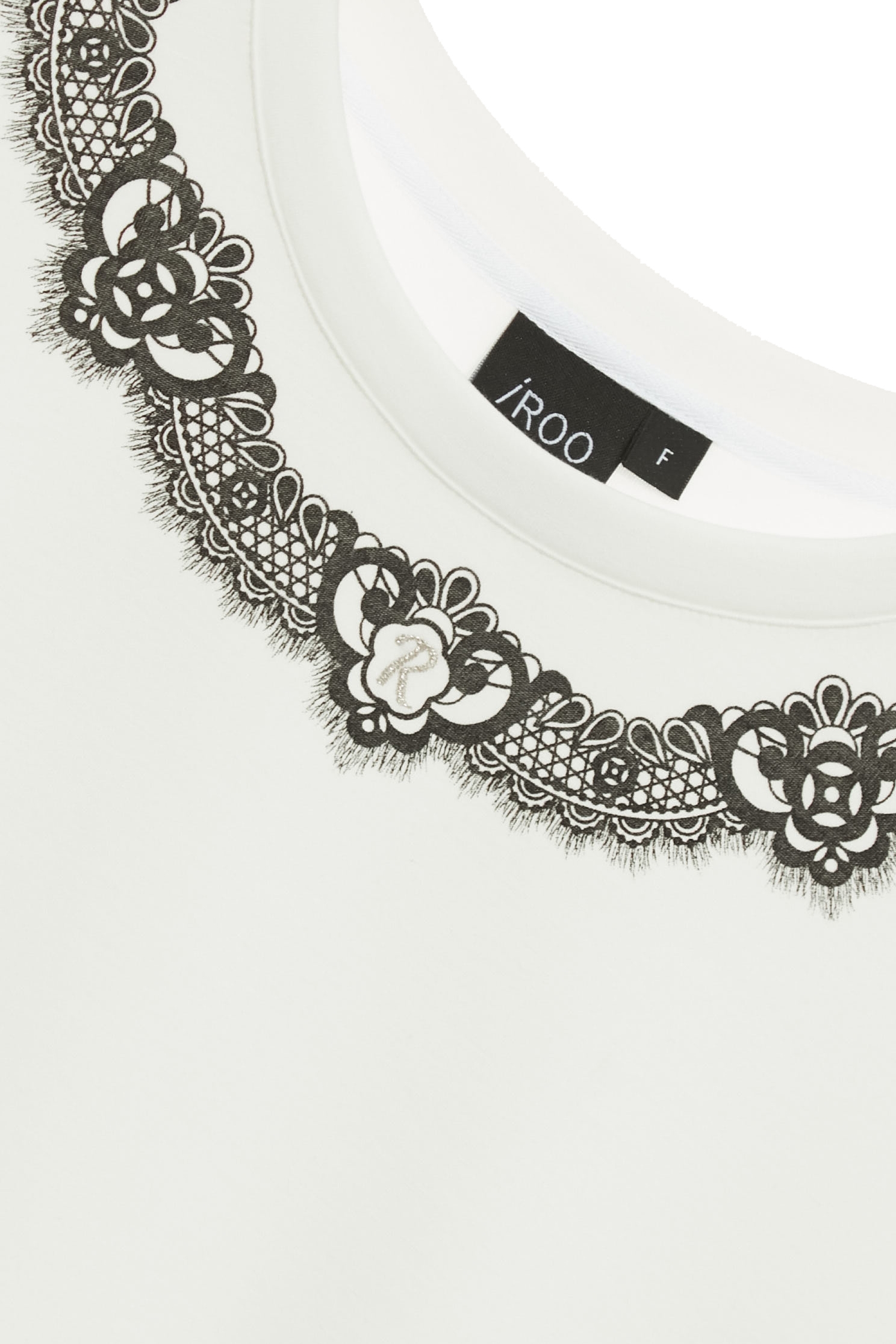 黑蕾絲印花修身T恤黑蕾絲印花修身T恤,T恤,上衣,春夏穿搭,花花世界,蕾絲,蕾絲上衣