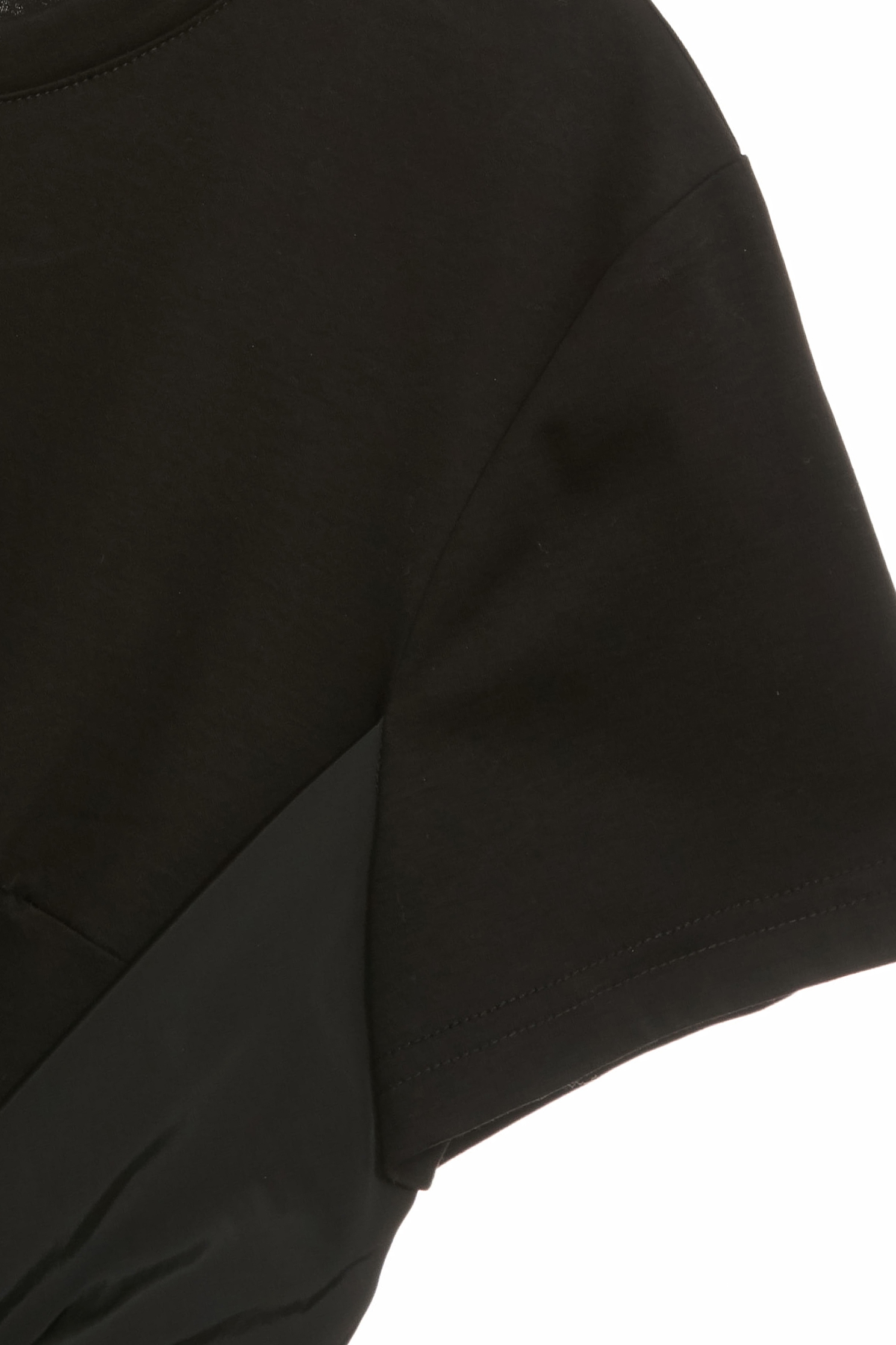 扭轉設計異材拼接假兩件式T恤扭轉設計異材拼接假兩件式T恤,上班OL穿搭,上衣,春夏穿搭,黑色上衣