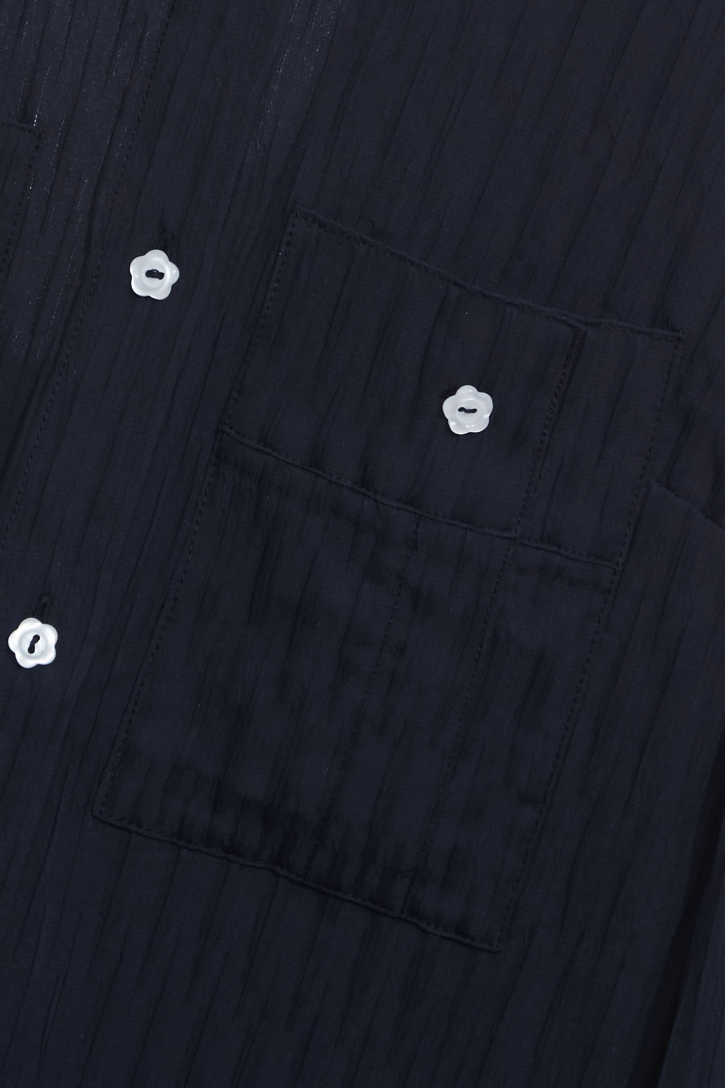 暮色藍挖背造型上衣暮色藍挖背造型上衣,上班OL穿搭,上衣,春夏穿搭,襯衫