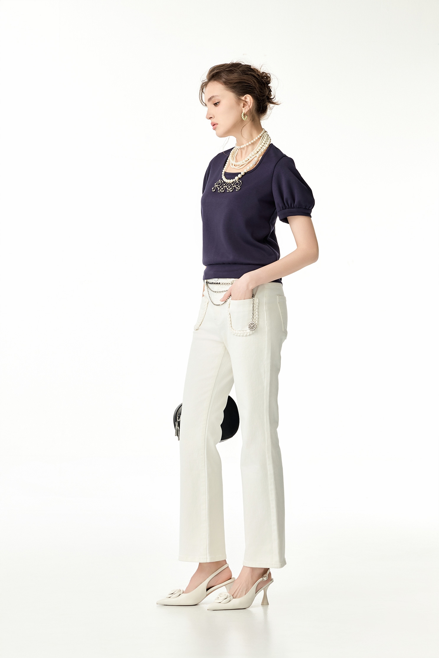 暮色藍綴珠飾上衣暮色藍綴珠飾上衣,上衣,春夏穿搭