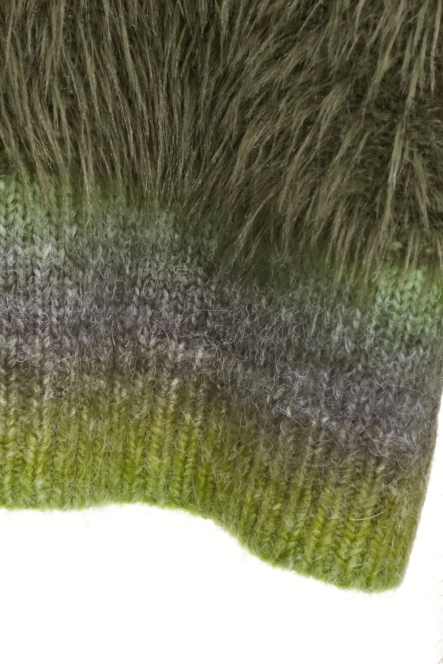 酸橙綠漸層色針織上衣酸橙綠漸層色針織上衣,上衣,春夏穿搭,針織,針織衫