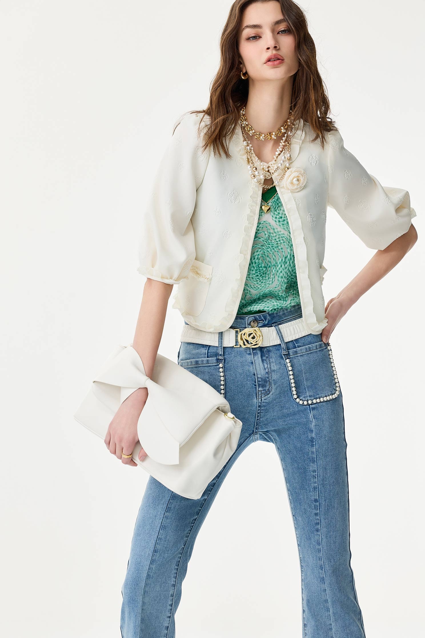 花朵壓紋短外套花朵壓紋短外套,一般外套,上班OL穿搭,人氣商品,外套,春夏穿搭,花花世界,荷葉