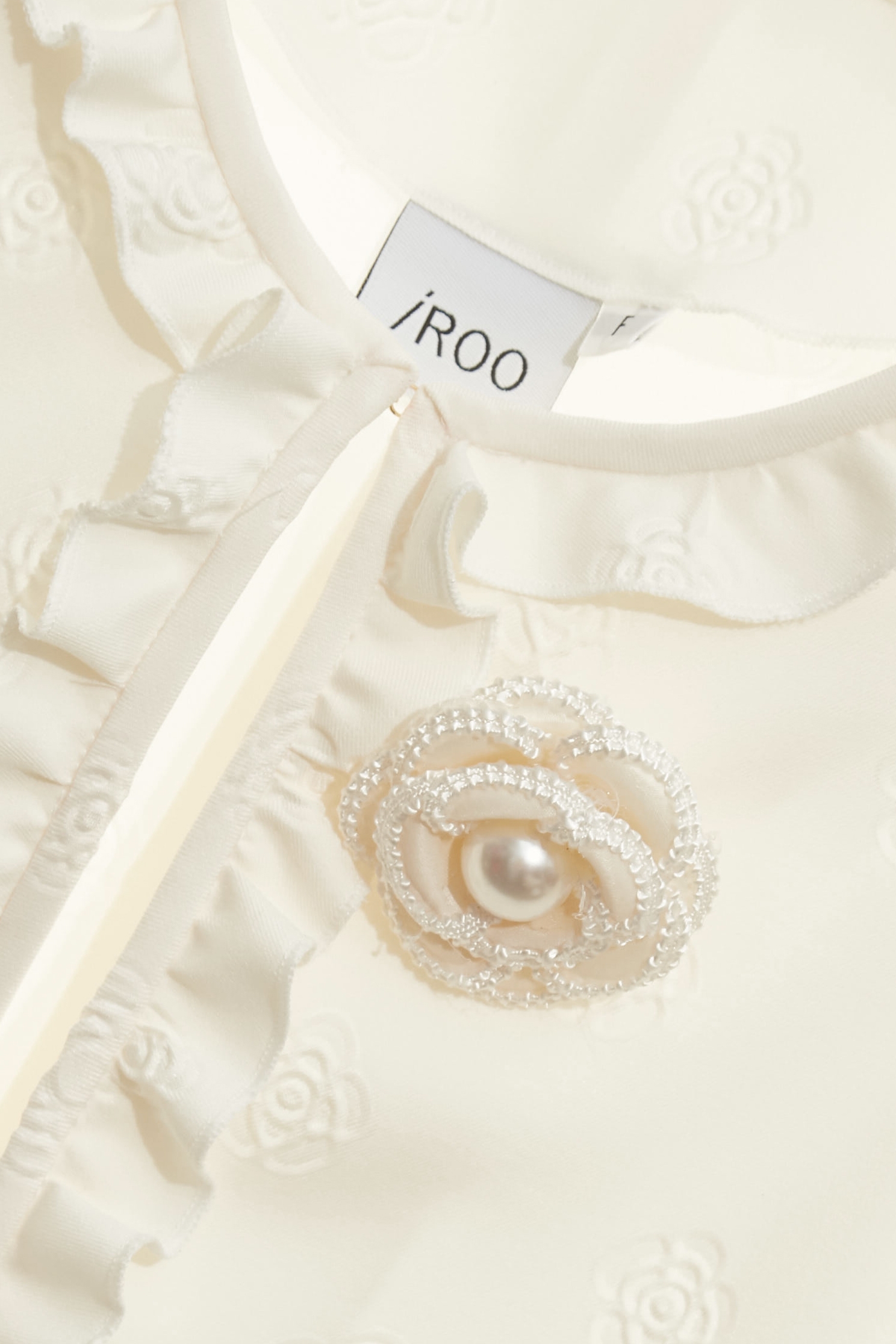 花朵壓紋短外套花朵壓紋短外套,一般外套,上班OL穿搭,人氣商品,外套,春夏穿搭,花花世界,荷葉