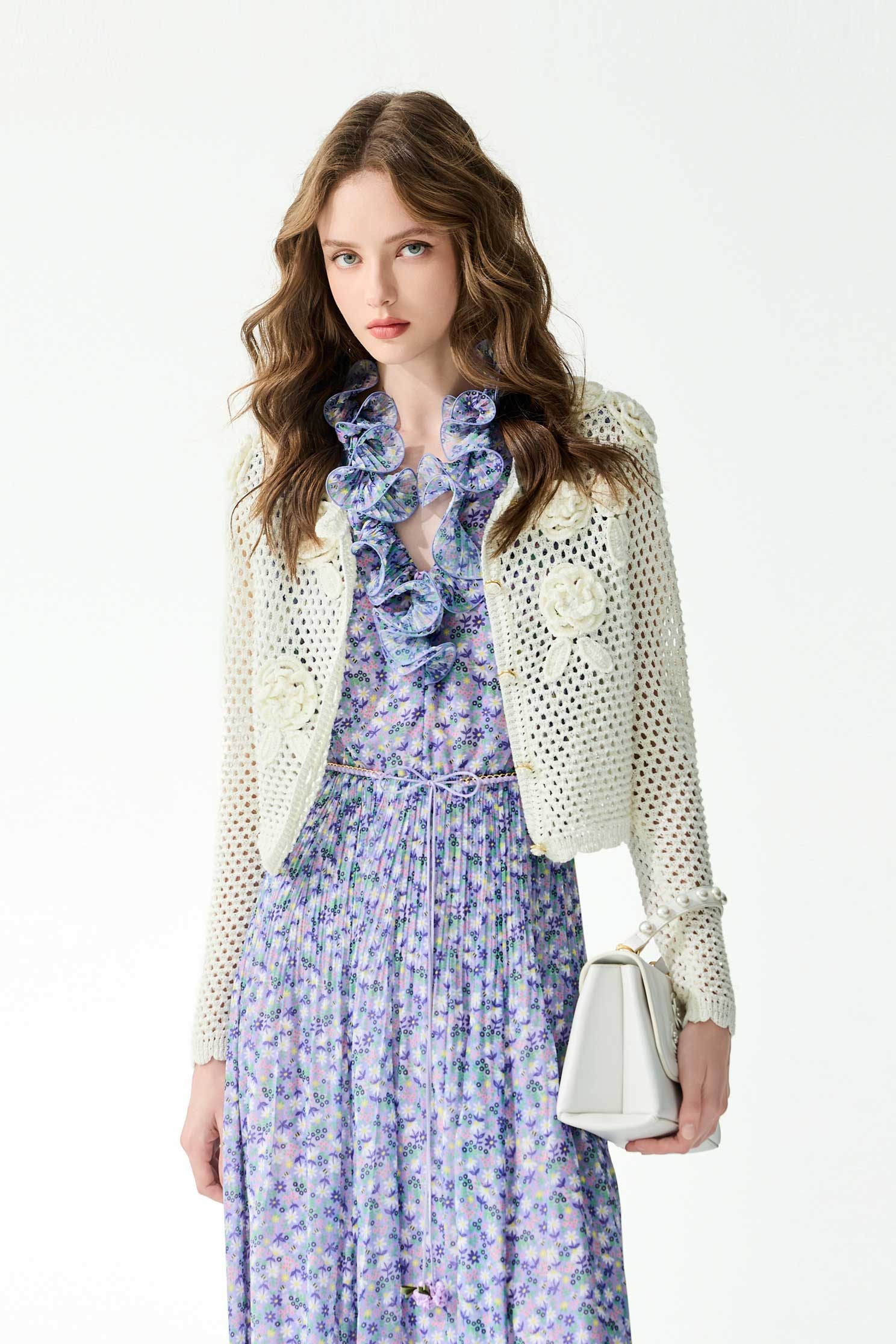 閃光手鉤花卉開襟針織外套閃光手鉤花卉開襟針織外套,一般外套,外套,春夏穿搭,白色外套,針織,針織外套