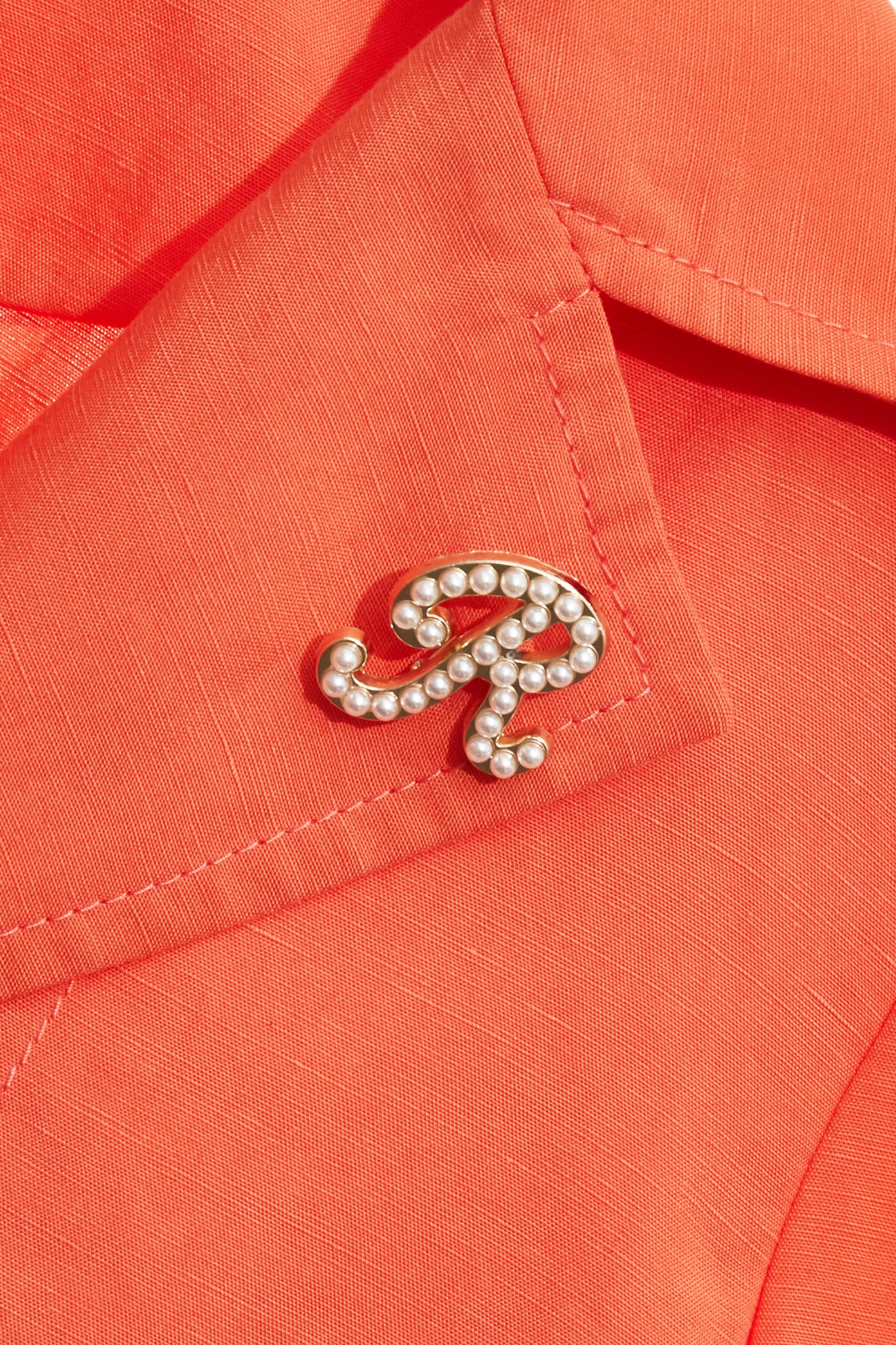 落日珊瑚色短版外套落日珊瑚色短版外套,外套,春夏穿搭,時髦成套搭配,珍珠,西裝外套