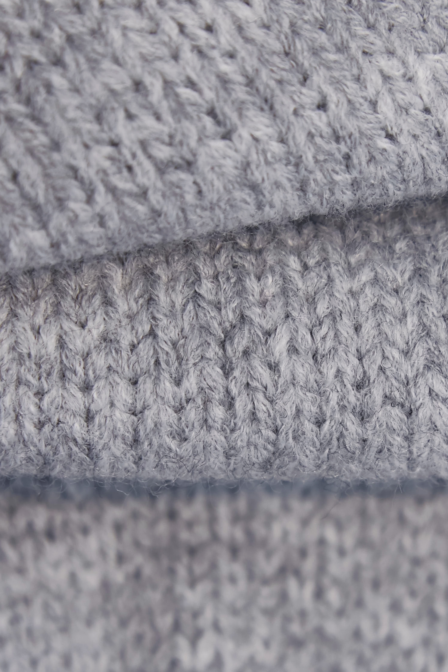 薄暮灰崁花卉開襟針織外套薄暮灰崁花卉開襟針織外套,上班OL穿搭,人氣商品,外套,秋冬穿搭,約會特輯,花花世界,針織,針織外套