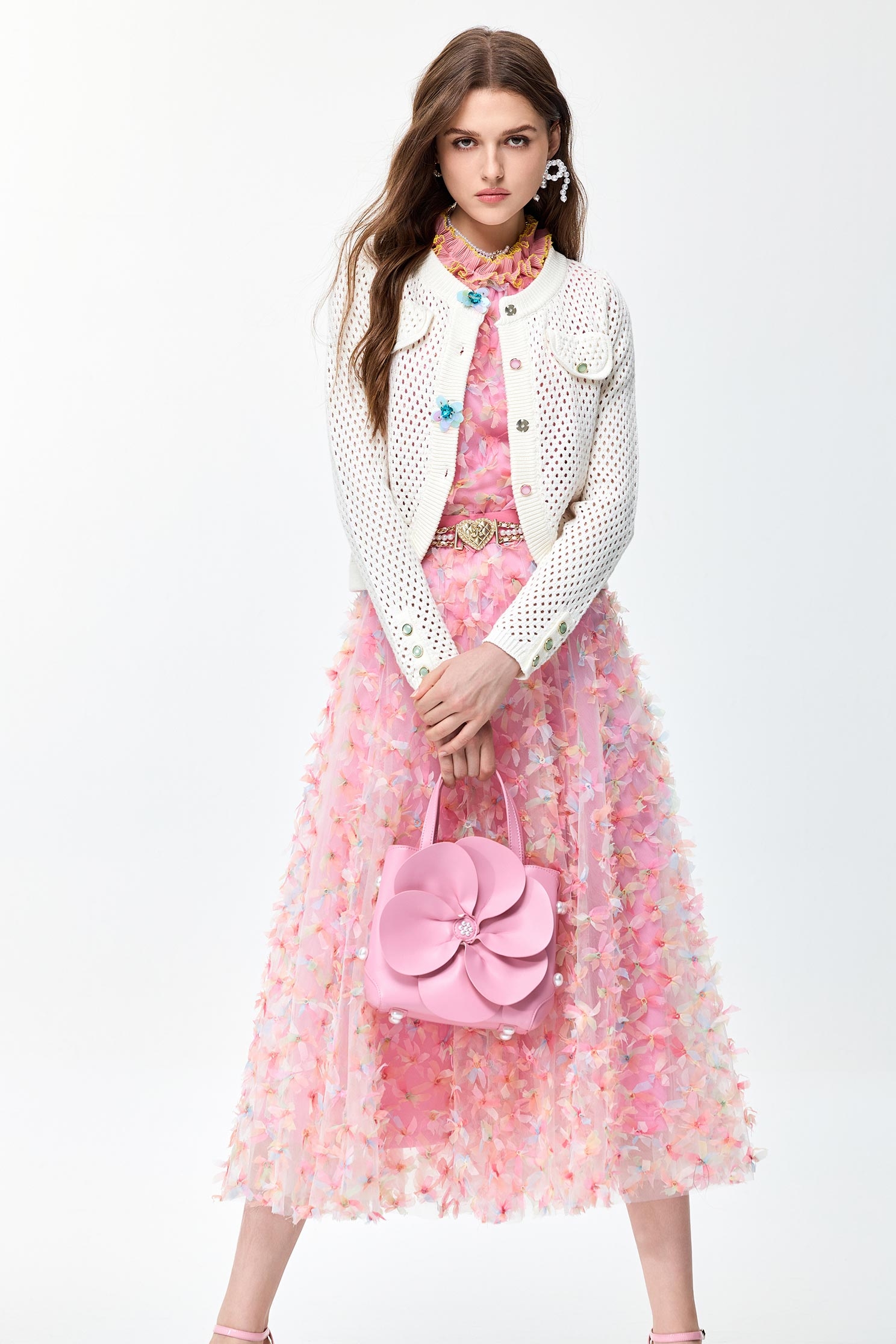 簍空手勾感針織外套簍空手勾感針織外套,一般外套,人氣商品,外套,春夏穿搭,白色外套,約會特輯,花花世界,針織,針織外套