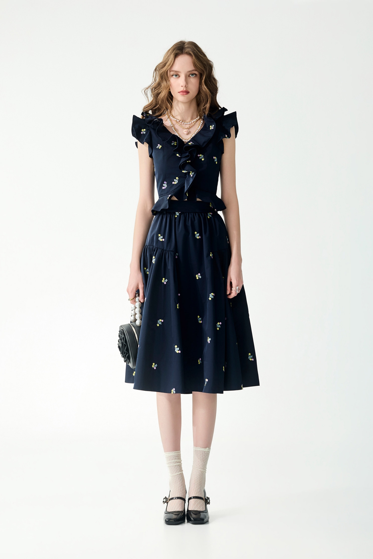 經典海軍藍彩色刺繡長裙經典海軍藍彩色刺繡長裙,刺繡,春夏穿搭,長裙