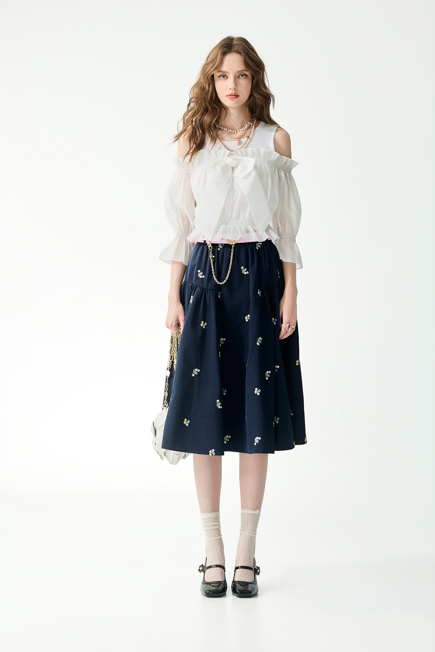 經典海軍藍彩色刺繡長裙經典海軍藍彩色刺繡長裙,刺繡,春夏穿搭,長裙