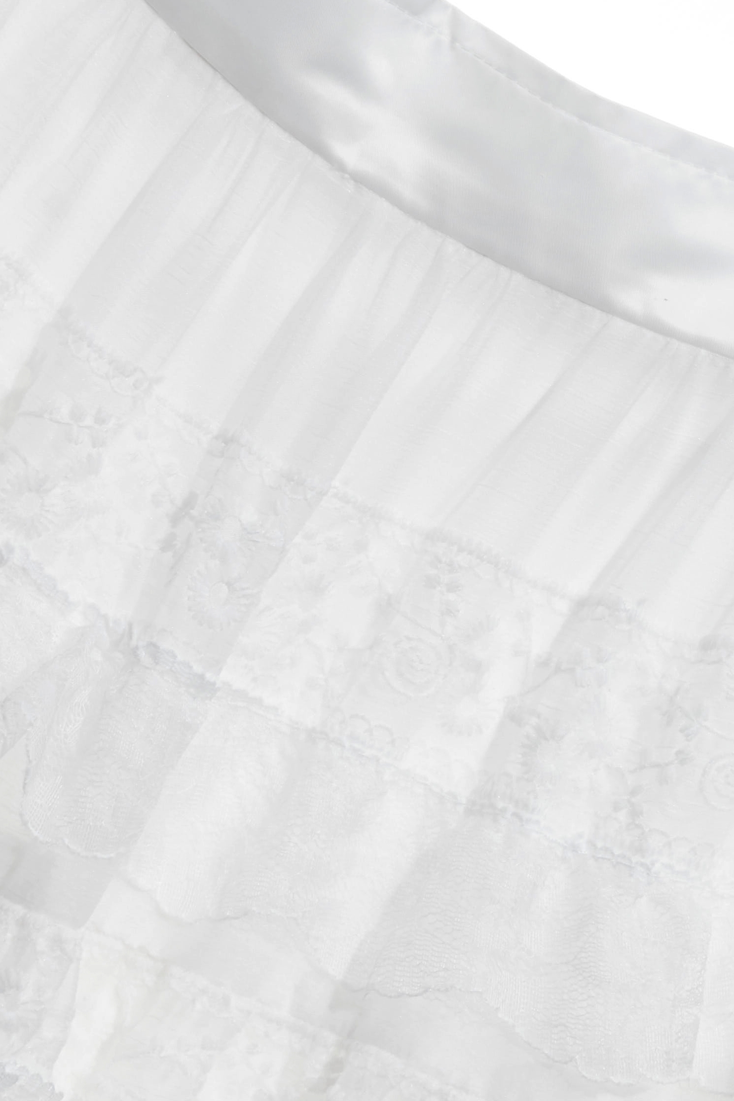 壓車花朵造型雪紡長裙壓車花朵造型雪紡長裙,春夏穿搭,白色裙子,約會特輯,網裙,長裙,雪紡,雪紡長裙