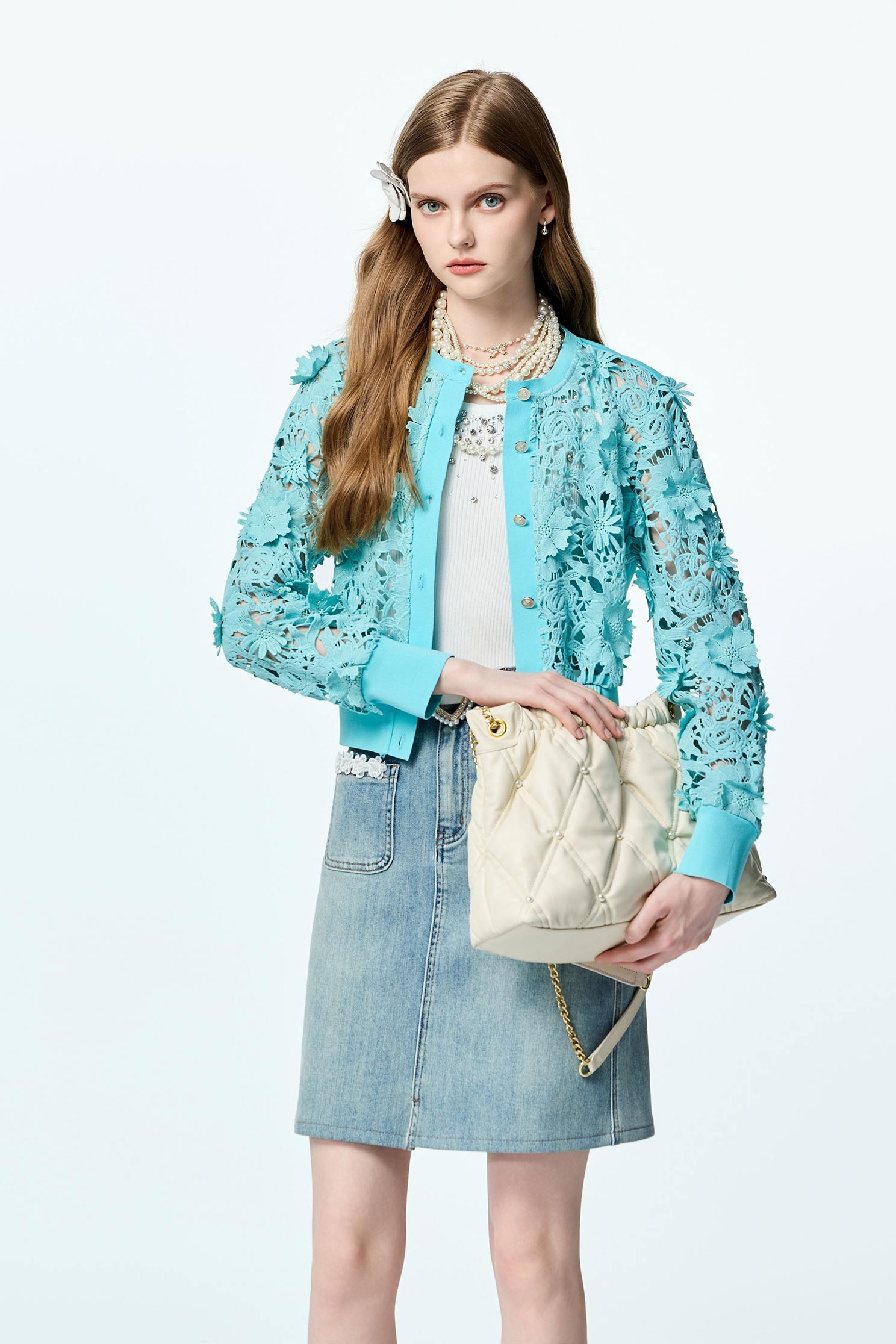 綴珠花邊牛仔中長裙綴珠花邊牛仔中長裙,上班OL穿搭,丹寧,牛仔,牛仔裙,秋冬穿搭,約會特輯,花花世界,蕾絲,蕾絲裙,輕奢度假,輕奢渡假,長裙