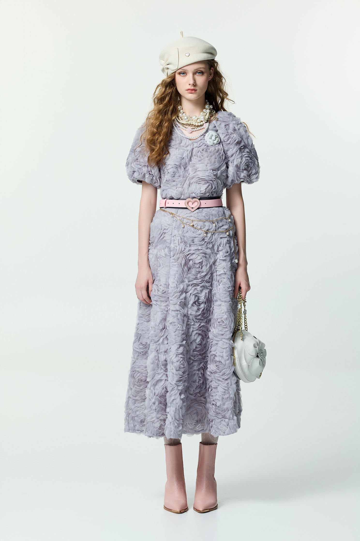 薄暮灰玫瑰花長裙薄暮灰玫瑰花長裙,人氣商品,時髦成套搭配,派對特輯,秋冬穿搭,紗裙,網紗,網裙,花花世界,長裙