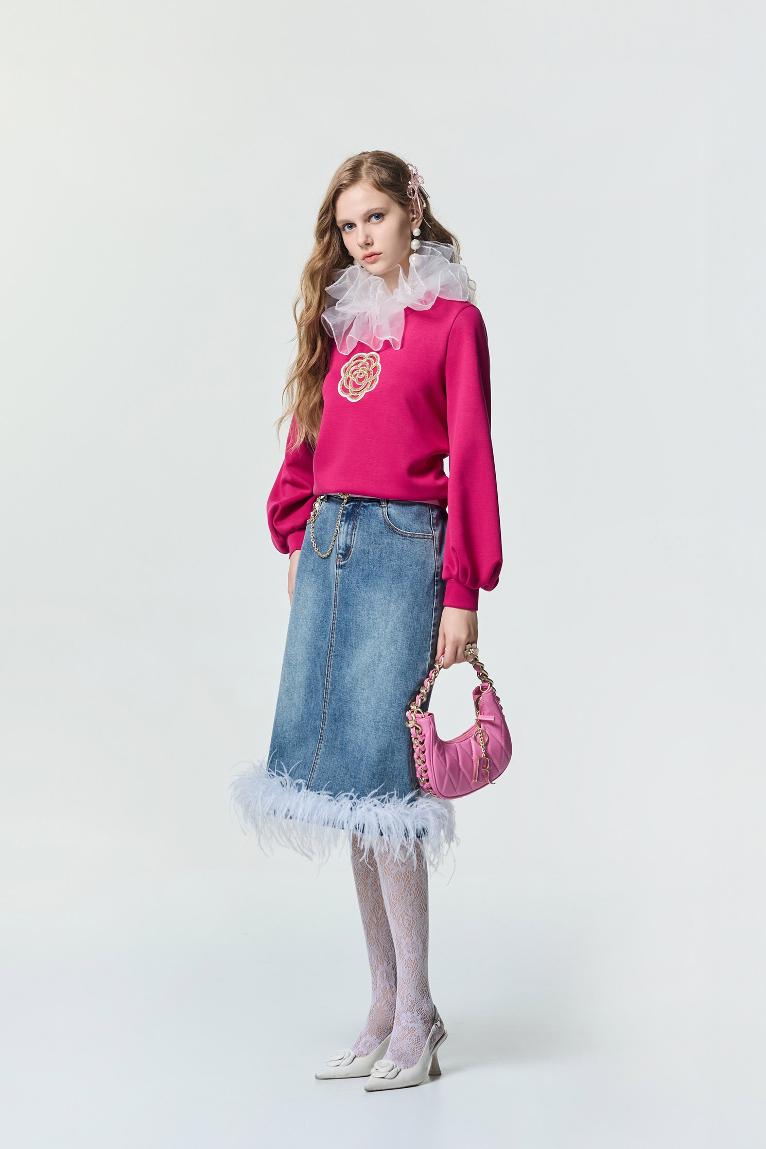 綴羽毛裝飾牛仔中長裙綴羽毛裝飾牛仔中長裙,丹寧,春夏穿搭,派對特輯,牛仔,牛仔裙,約會特輯,長裙