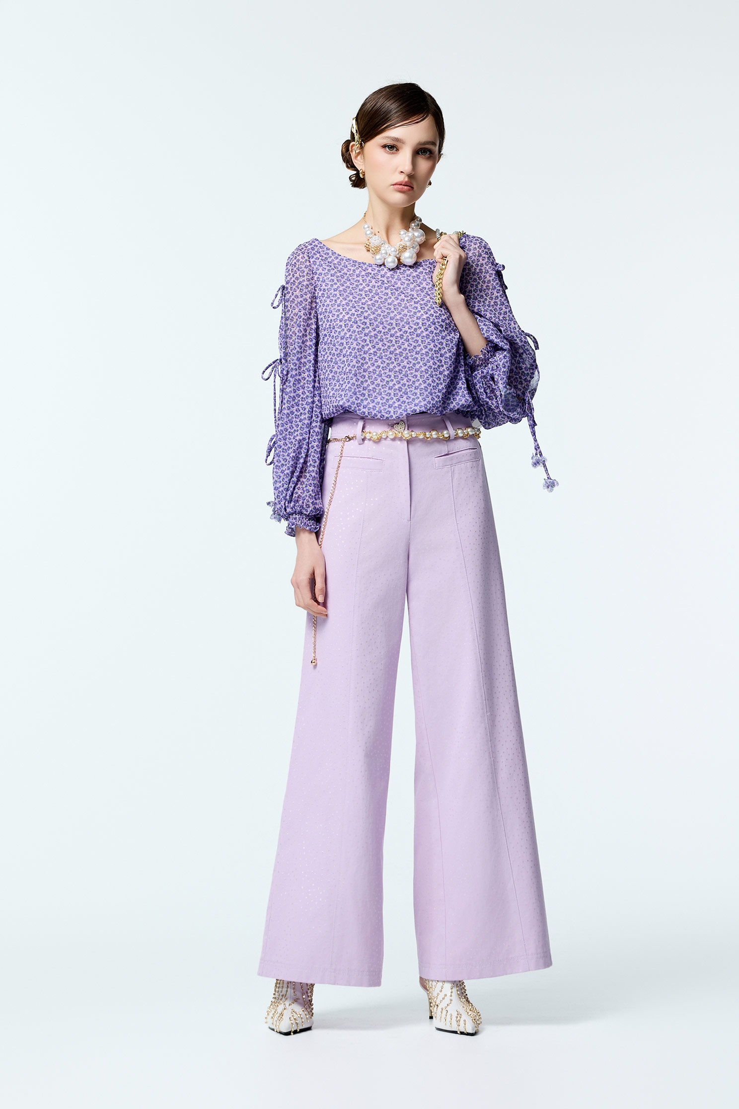 光澤感星星造型闊腿褲光澤感星星造型闊腿褲,上班OL穿搭,丹寧,人氣商品,寬褲,時髦成套搭配,牛仔,牛仔褲,珍珠,秋冬穿搭,褲子