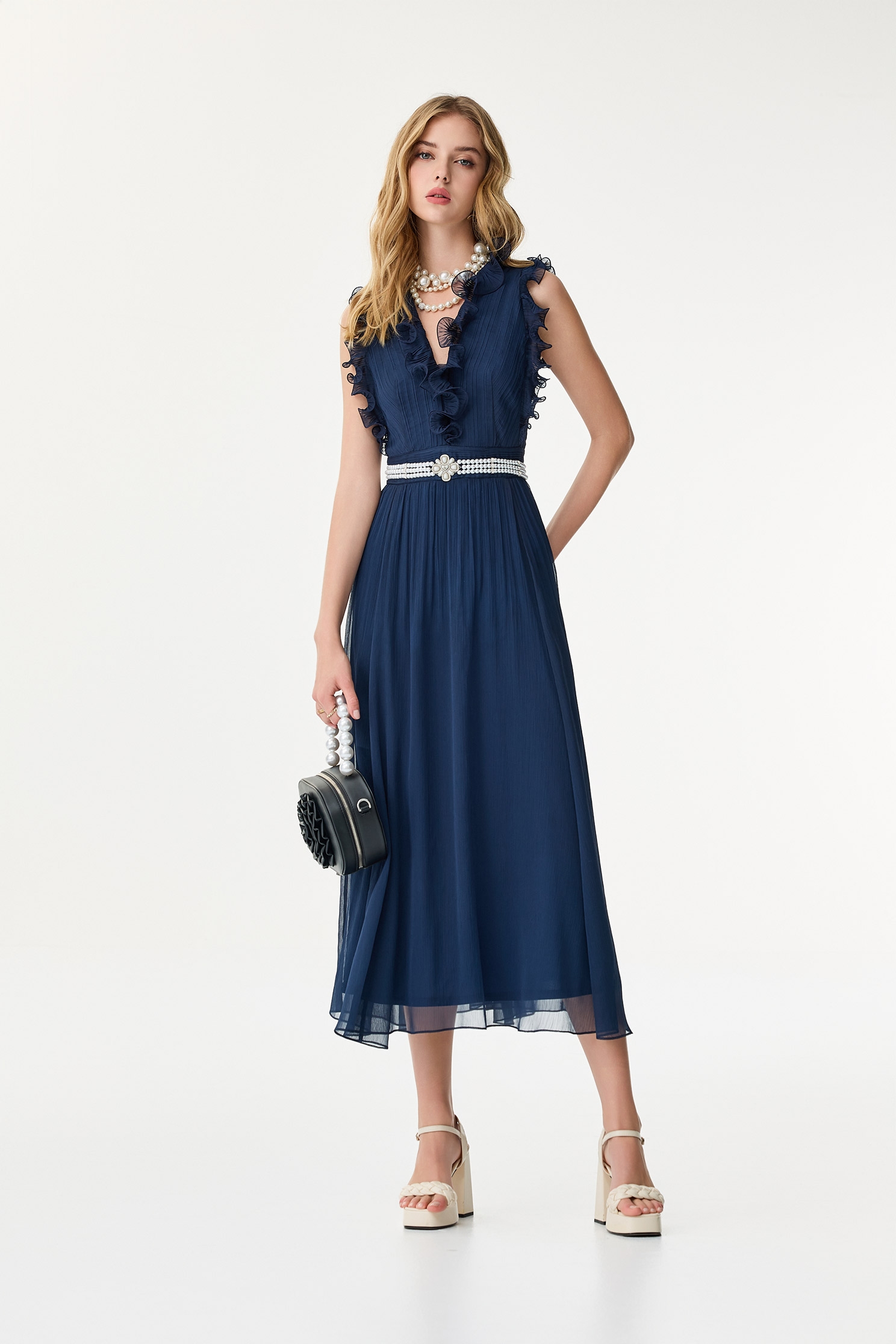 海洋洞穴色細紋雪紡禮服洋裝海洋洞穴色細紋雪紡禮服洋裝,V領洋裝,人氣商品,小禮服,春夏穿搭,條紋,洋裝特輯,禮服,荷葉,雪紡,雪紡洋裝