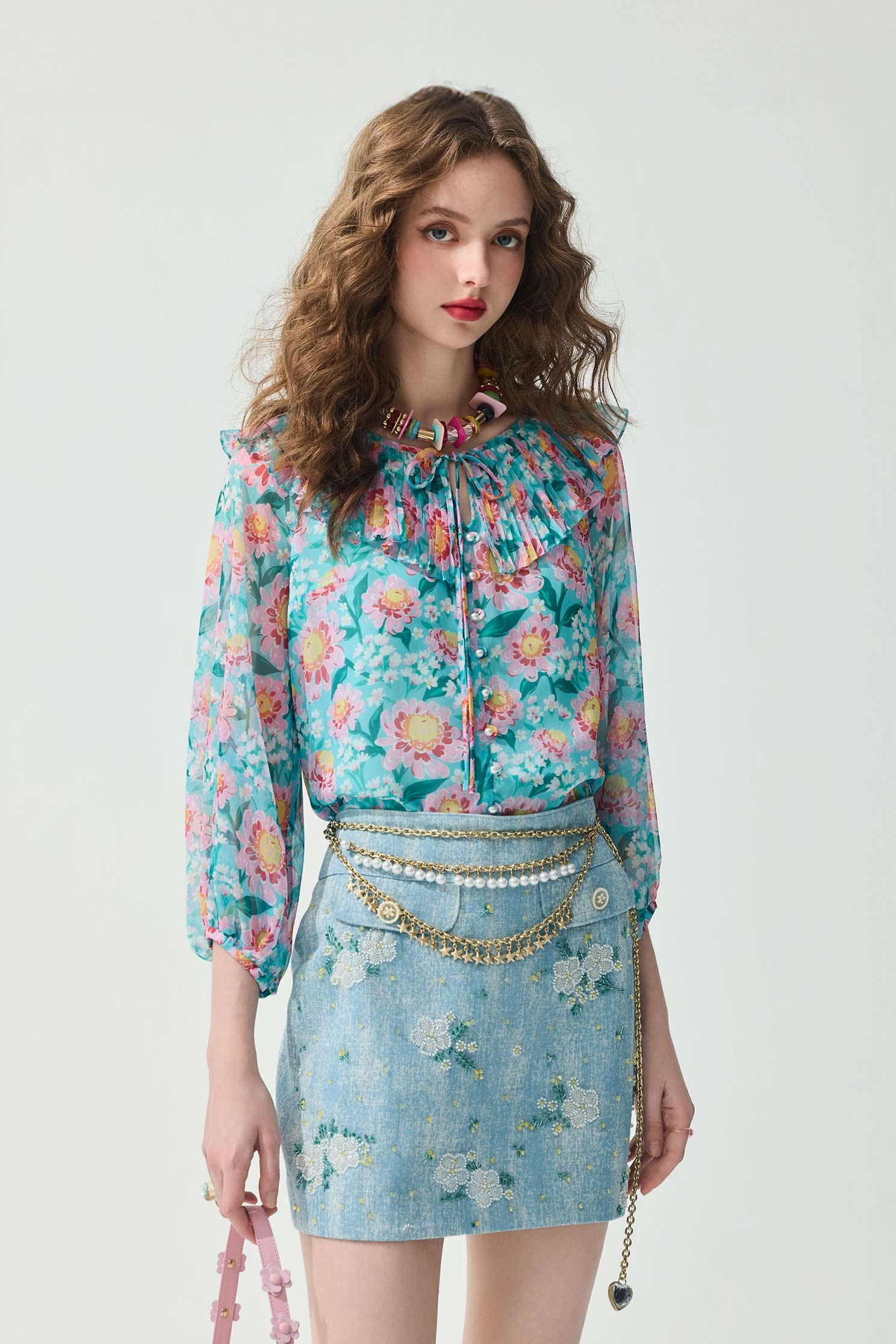 雪紡藝術花園印花上衣雪紡藝術花園印花上衣,上衣,春夏穿搭,珍珠,荷葉,雪紡