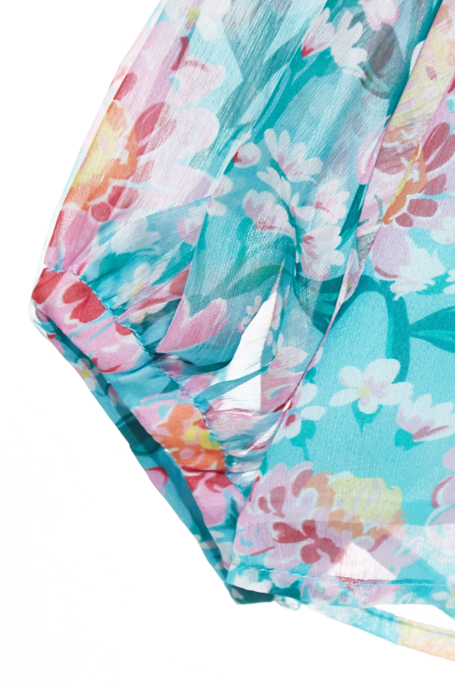 雪紡藝術花園印花上衣雪紡藝術花園印花上衣,上衣,春夏穿搭,珍珠,荷葉,雪紡