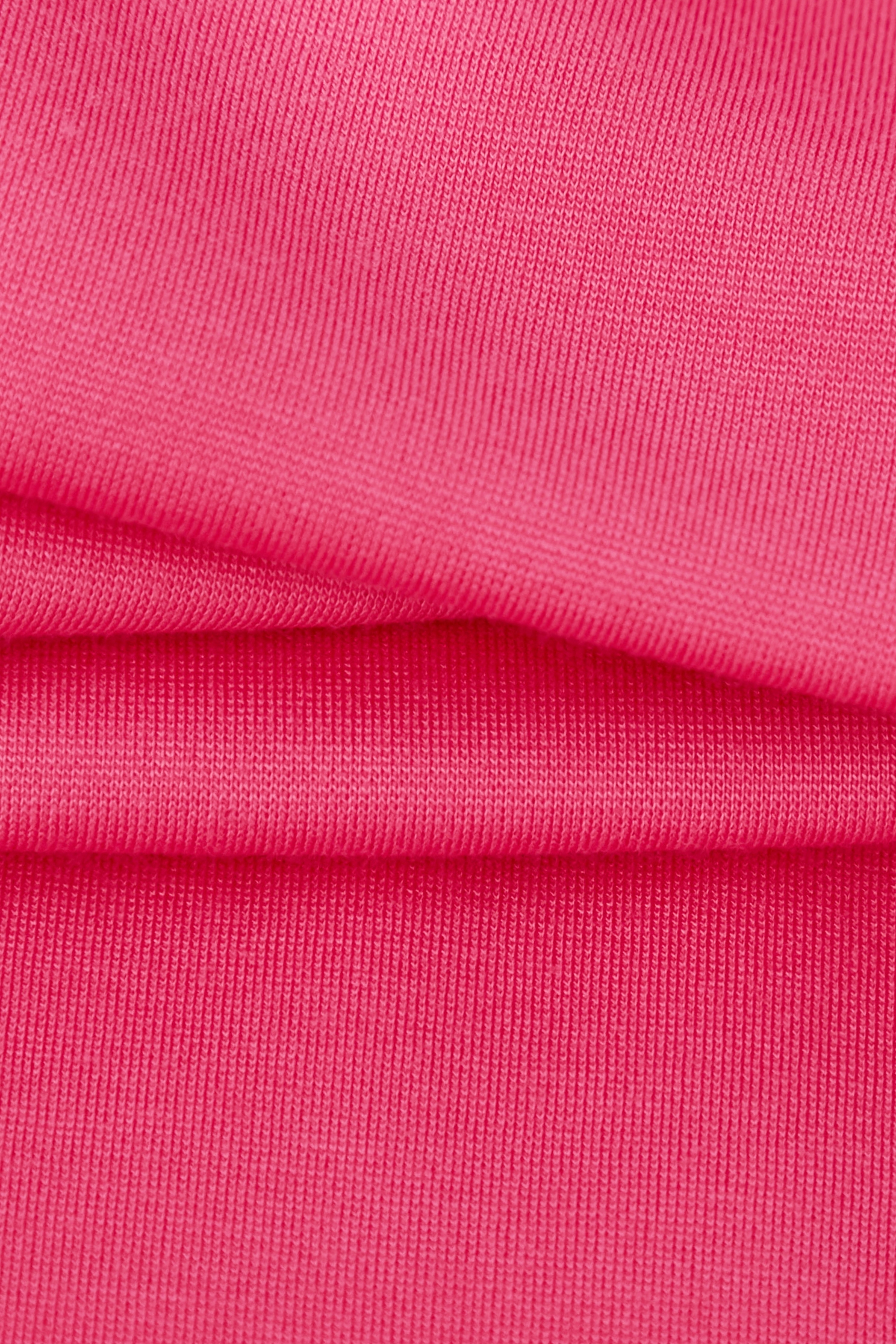 羽紫紅色花朵T恤上衣羽紫紅色花朵T恤上衣,T-Shirt,T恤,上衣,春夏穿搭,花花世界