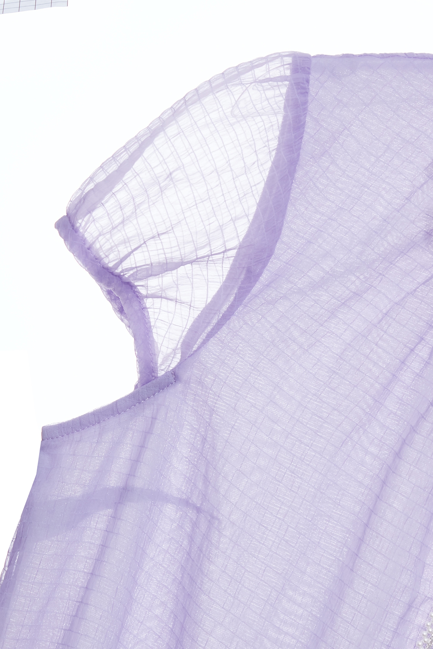 灰調葡萄紫格紋雪紡上衣灰調葡萄紫格紋雪紡上衣,上衣,春夏穿搭,格紋,珍珠,荷葉,雪紡