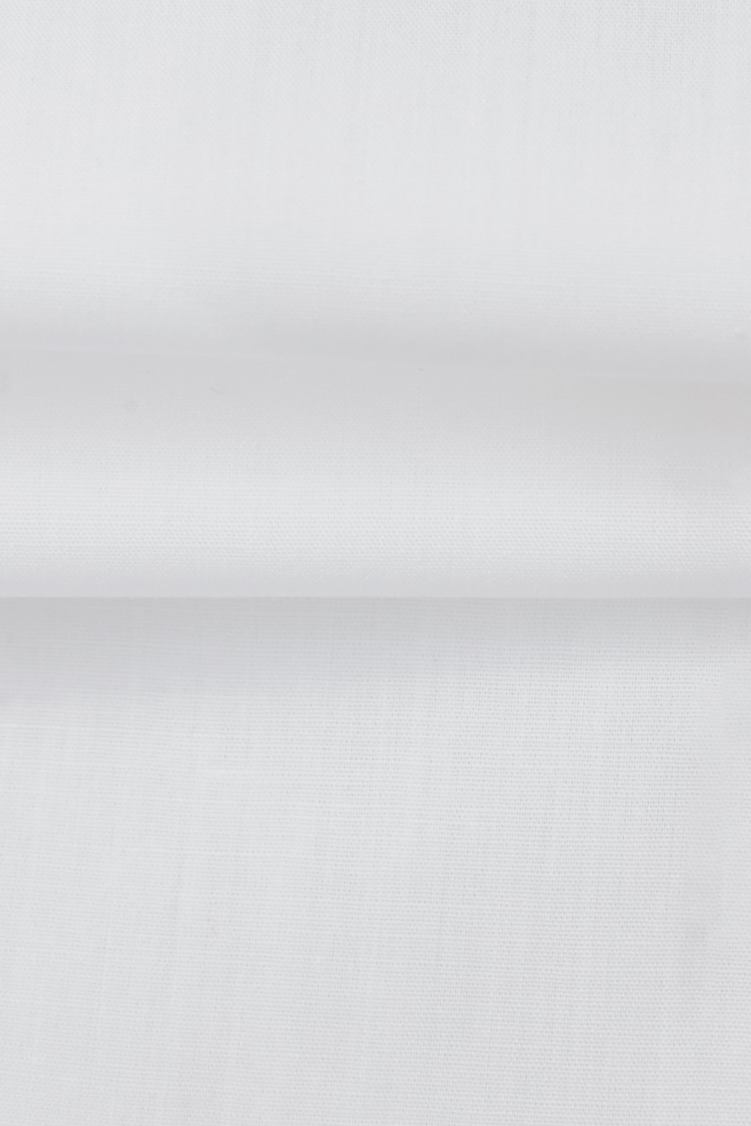 綴花朵襯衫式上衣綴花朵襯衫式上衣,V領上衣,上衣,人氣商品,春夏穿搭,約會特輯,花花世界,蝴蝶結,襯衫