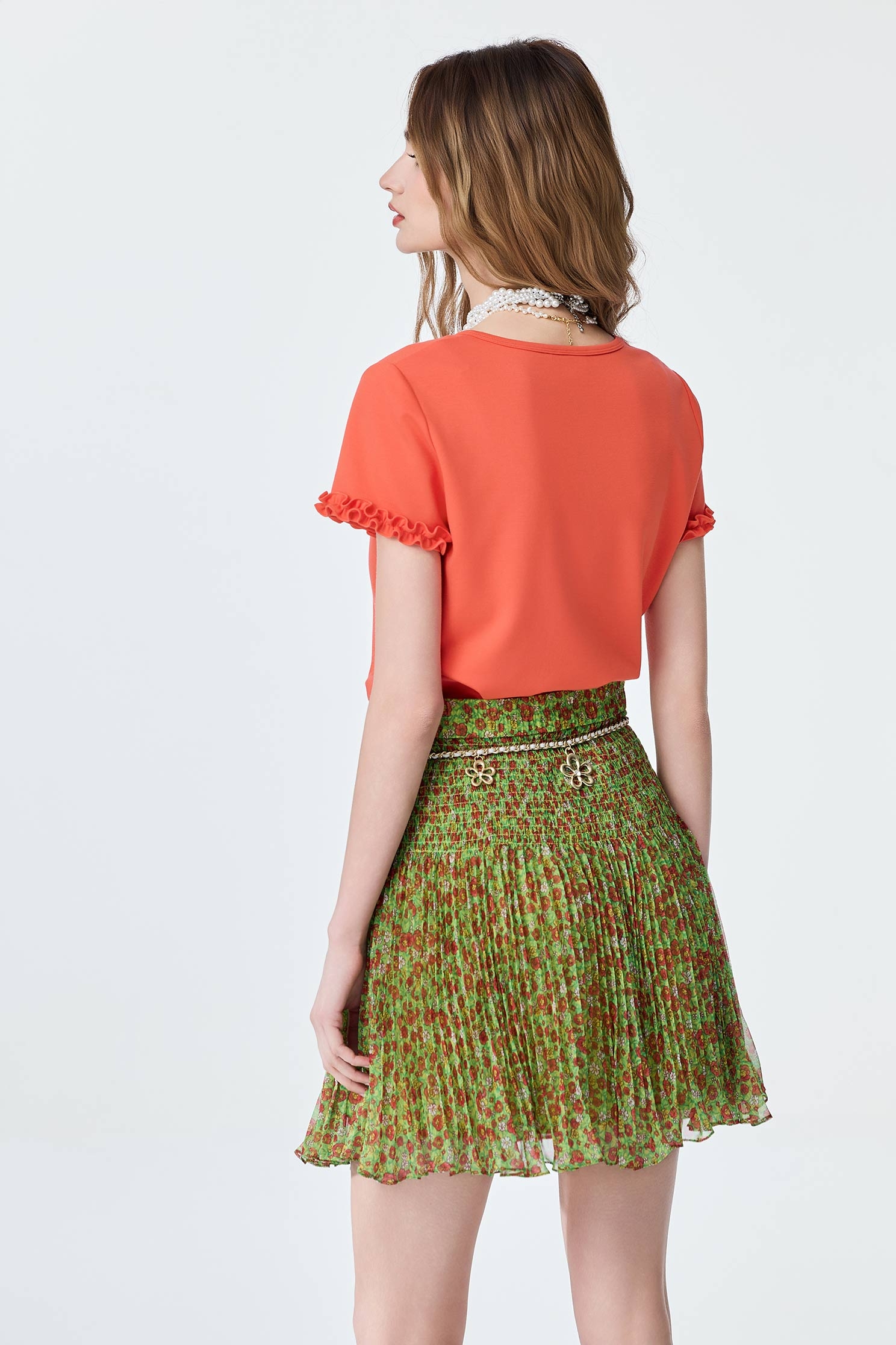 落日珊瑚色簍空花T恤上衣落日珊瑚色簍空花T恤上衣,T恤,上衣,春夏穿搭,珍珠,花花世界,荷葉