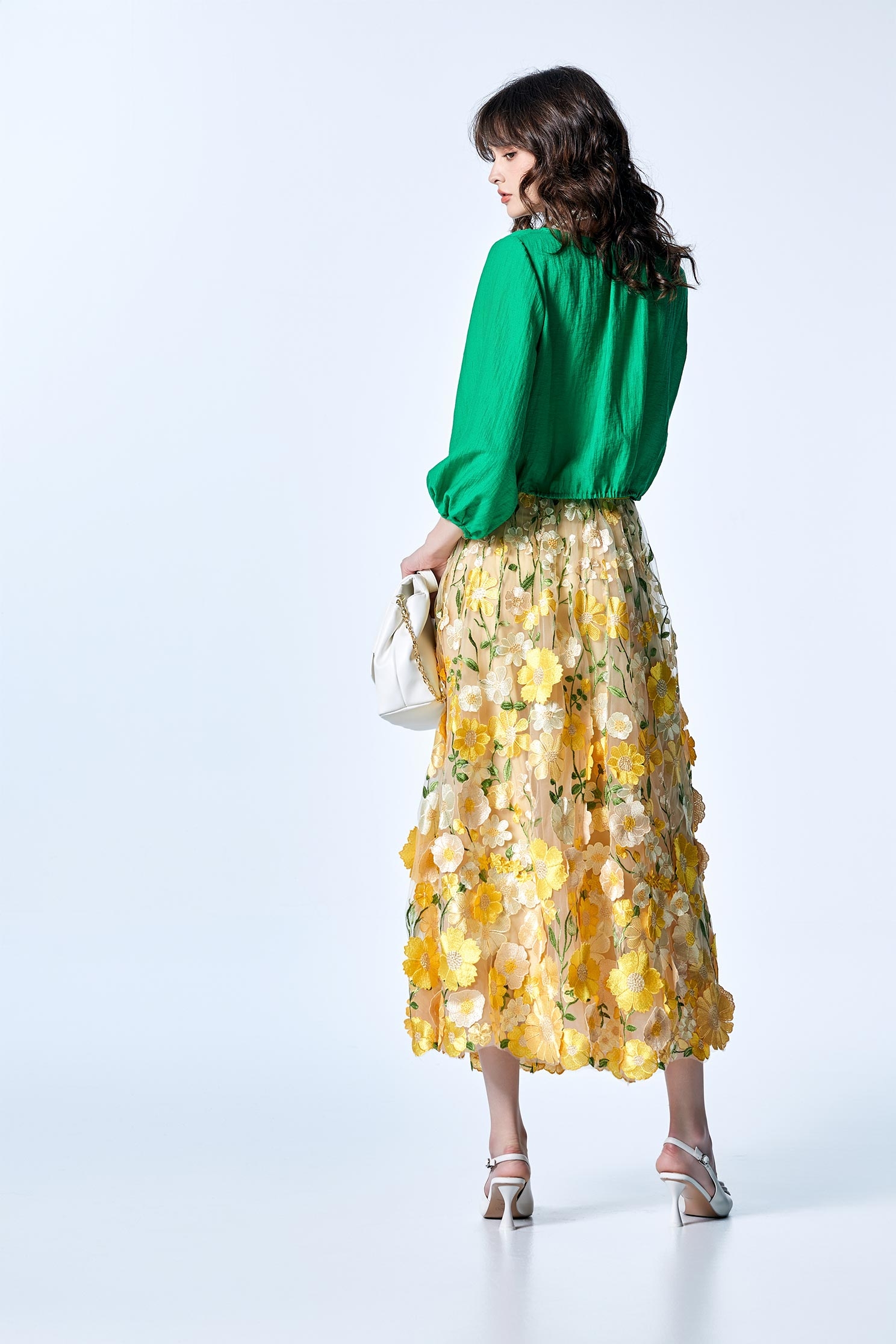 深翡翠色肩花上衣深翡翠色肩花上衣,上衣,春夏穿搭,花花世界