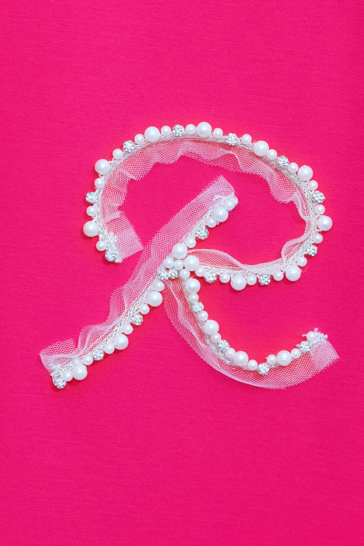 櫻桃紅色花卉袖T恤上衣櫻桃紅色花卉袖T恤上衣,T-Shirt,上衣,春夏穿搭,珍珠,網紗,花花世界