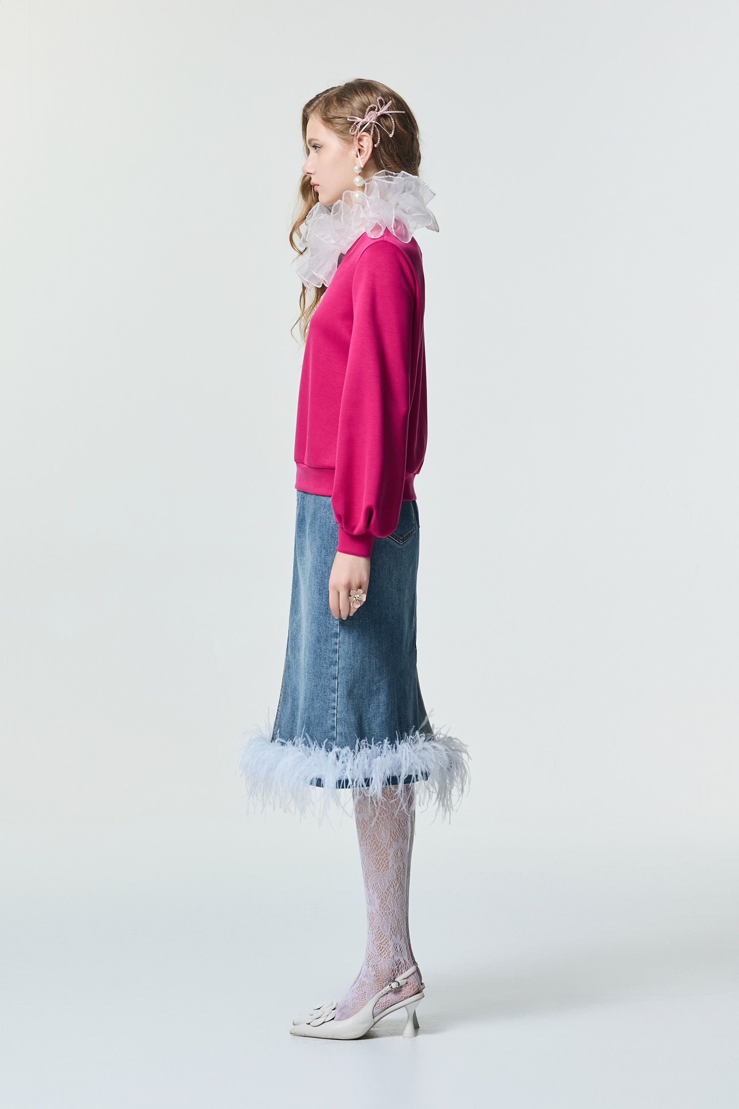 洋紅粉珠珠花飾上衣洋紅粉珠珠花飾上衣,上衣,春夏穿搭,約會特輯,花花世界,荷葉