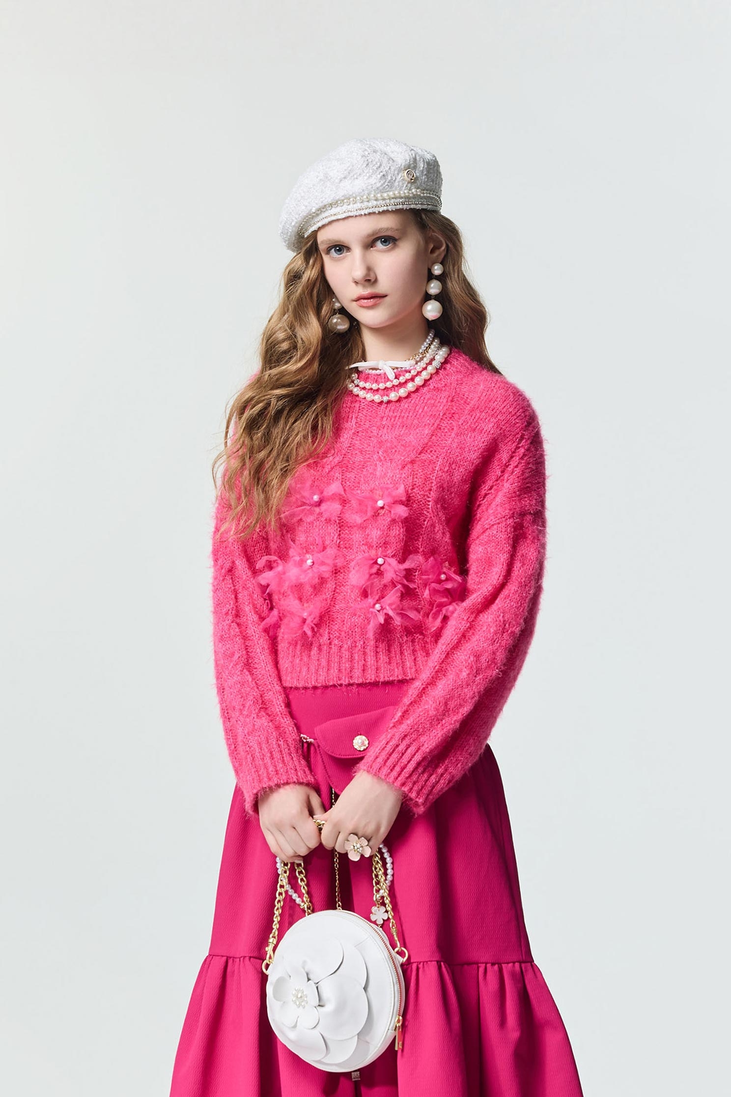 玫瑰可露麗針織上衣玫瑰可露麗針織上衣,上衣,人氣商品,春夏穿搭,約會特輯,花花世界,針織,針織上衣,針織衫