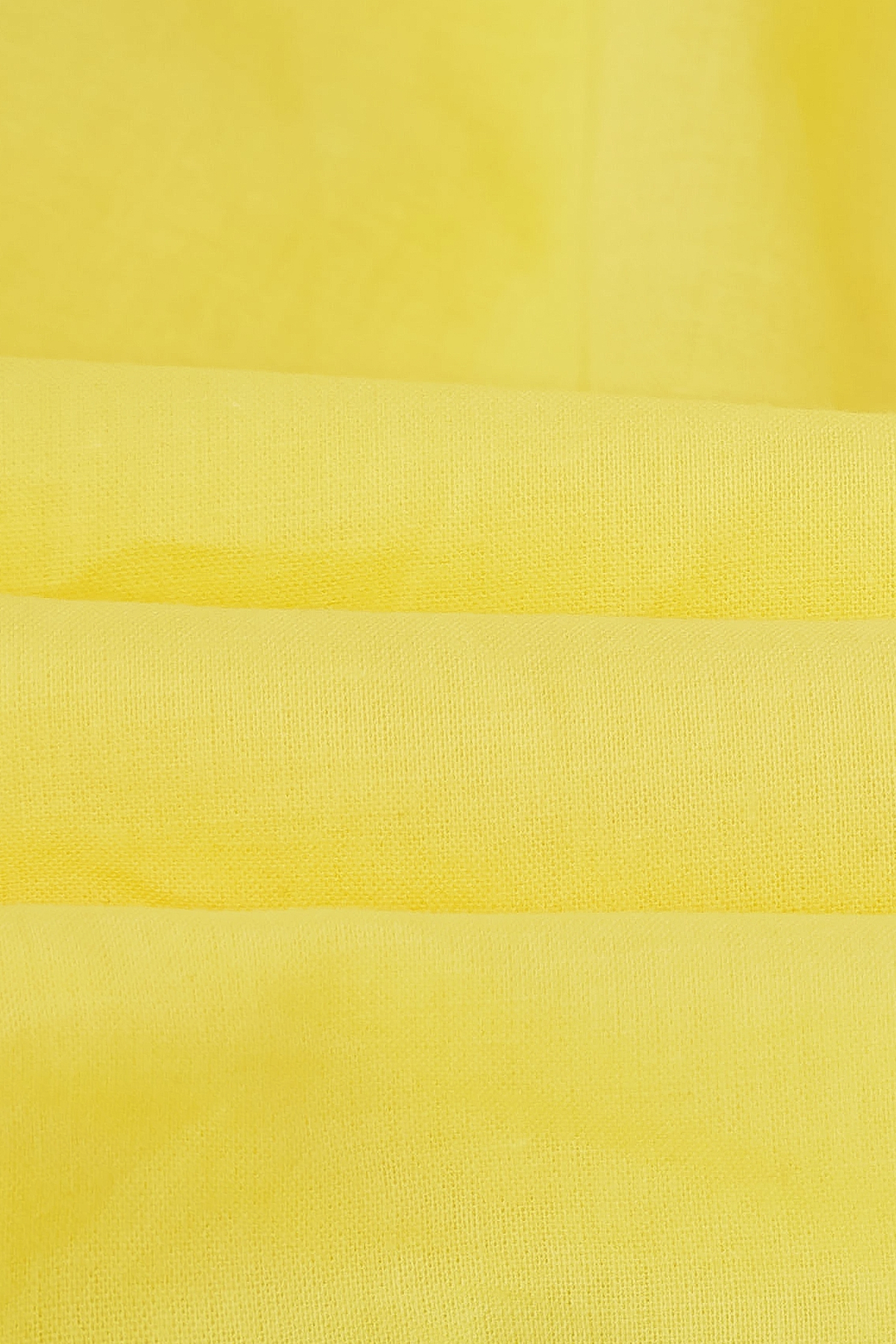 金菊黃鑲手工花上衣金菊黃鑲手工花上衣,上衣,春夏穿搭,珍珠,約會特輯,花花世界