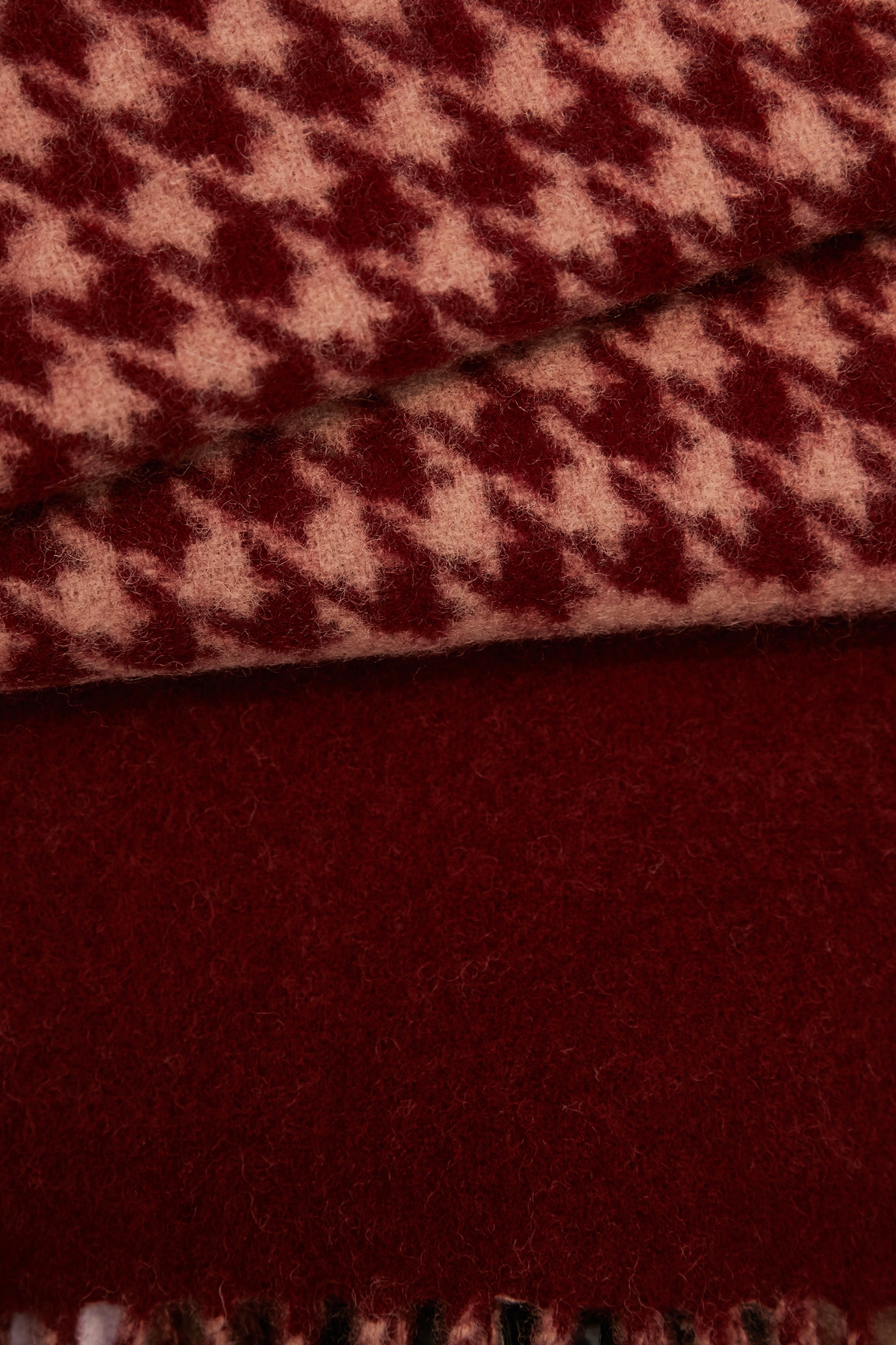 經典千鳥純羊毛圍巾經典千鳥純羊毛圍巾,圍巾,秋冬穿搭,針織