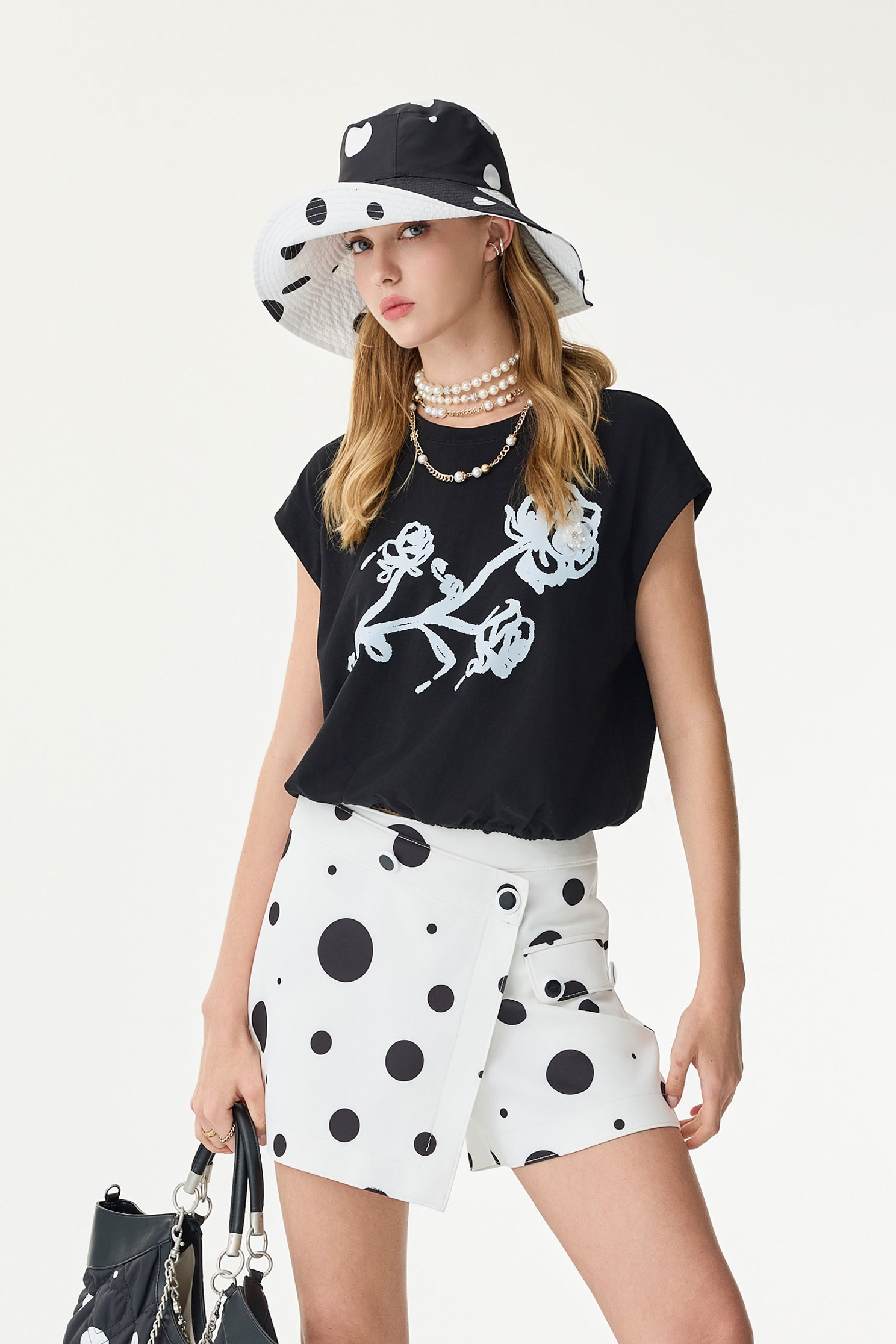 經典點點遮陽帽經典點點遮陽帽,春夏穿搭