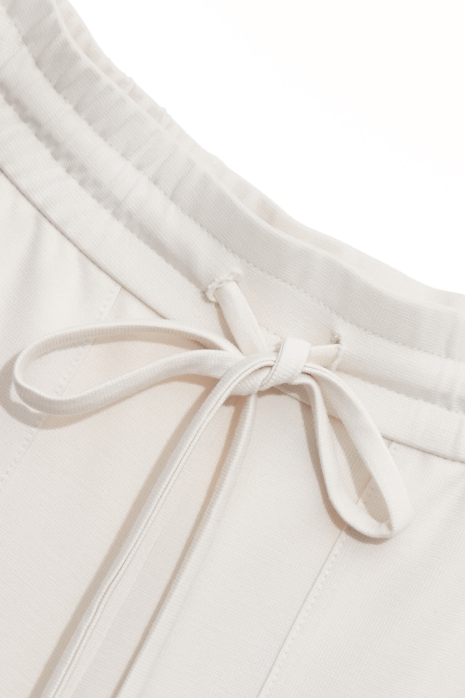 綴美麗溫室刺繡寬褲綴美麗溫室刺繡寬褲,刺繡,寬褲,春夏穿搭,蕾絲,褲子