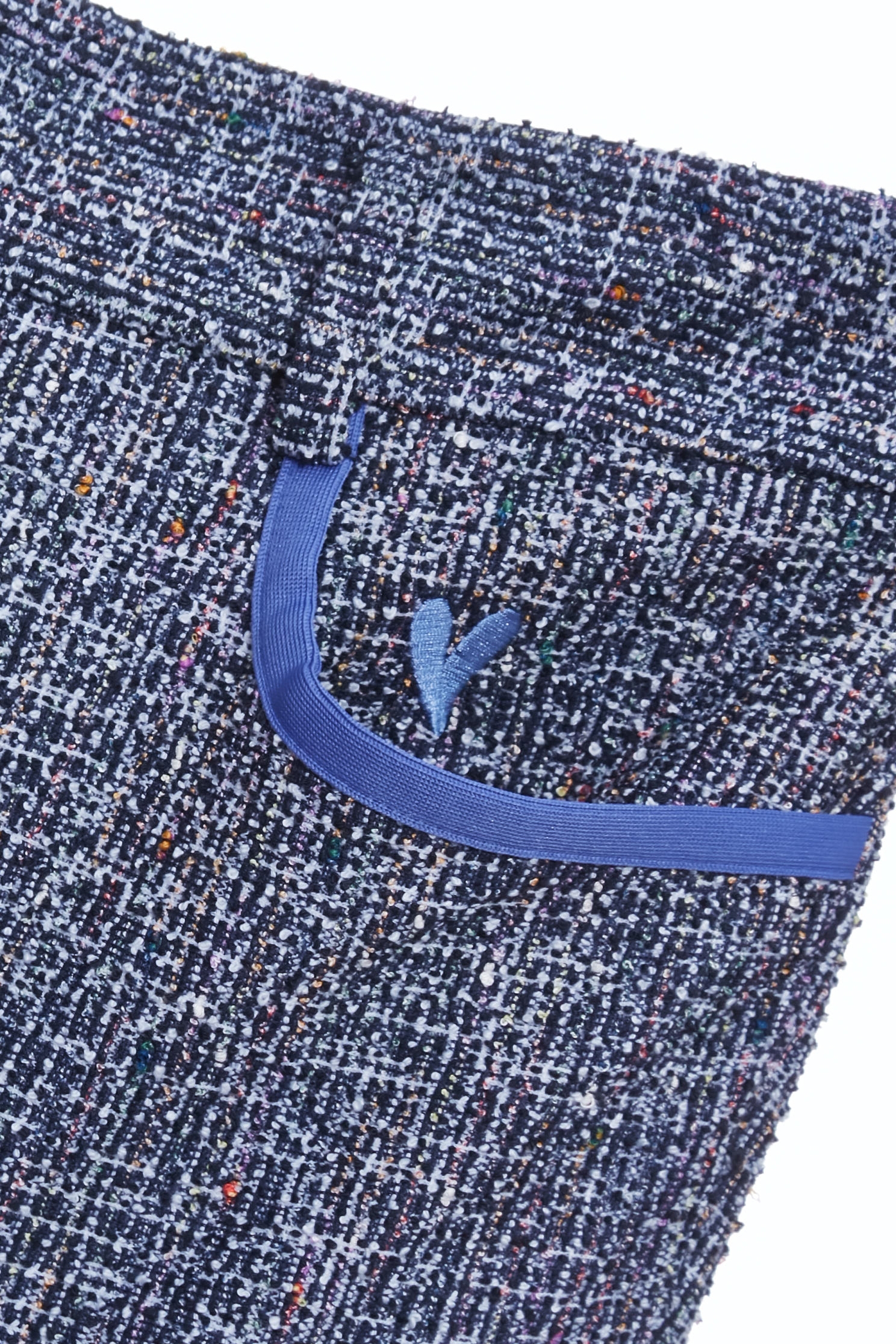 鑲口袋唇配色喇叭長褲鑲口袋唇配色喇叭長褲,刺繡,喇叭褲,時髦成套搭配,秋冬穿搭,褲子,長褲