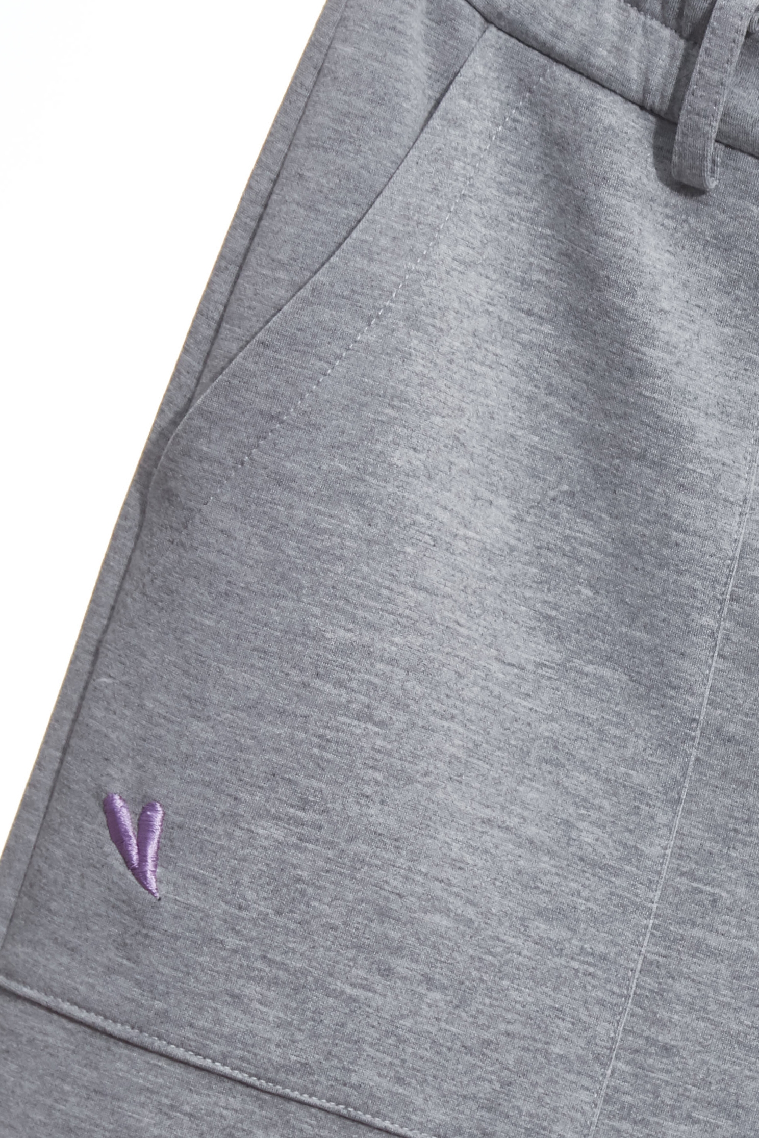 休閒風寬褲休閒風寬褲,刺繡,寬褲,時髦成套搭配,秋冬穿搭,褲子,輕奢度假,輕奢渡假