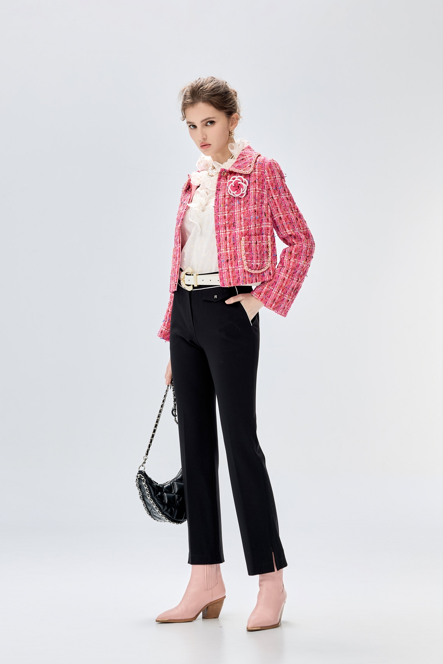 配色織帶修身直筒長褲配色織帶修身直筒長褲,喇叭褲,春夏穿搭,褲子,黑色褲子