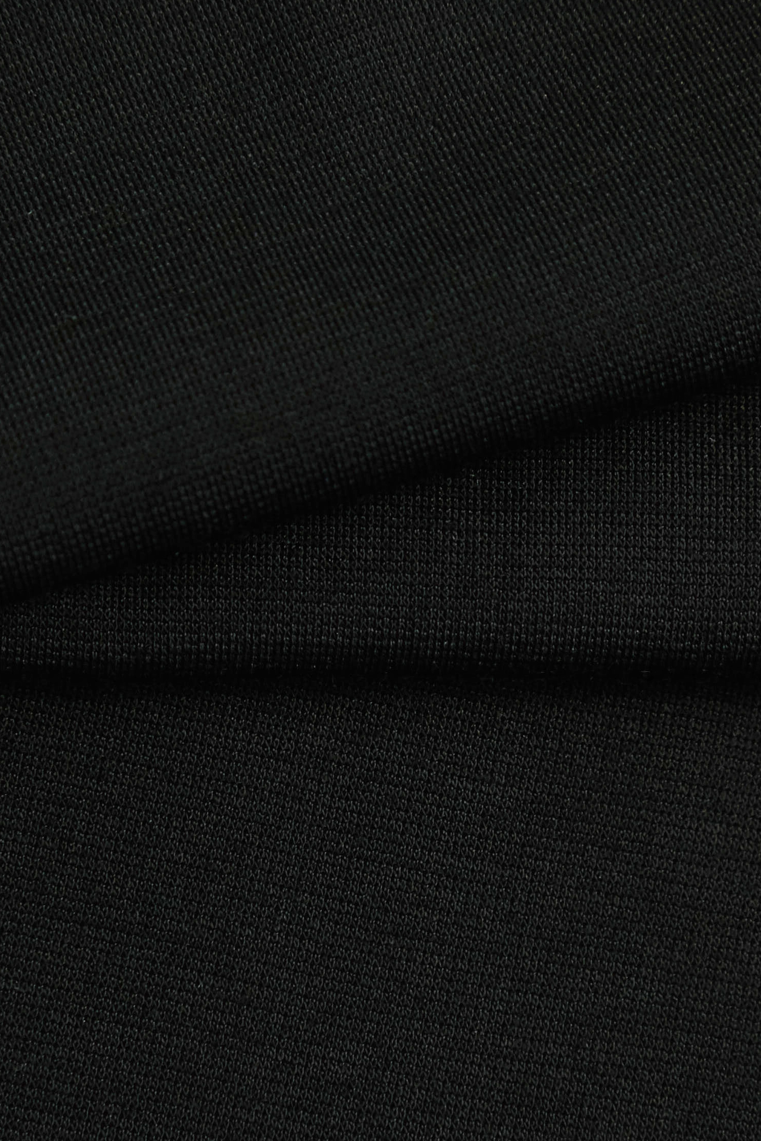 愛自己標語印花寬版上衣愛自己標語印花寬版上衣,上衣,刺繡,春夏穿搭,白色上衣,黑色上衣