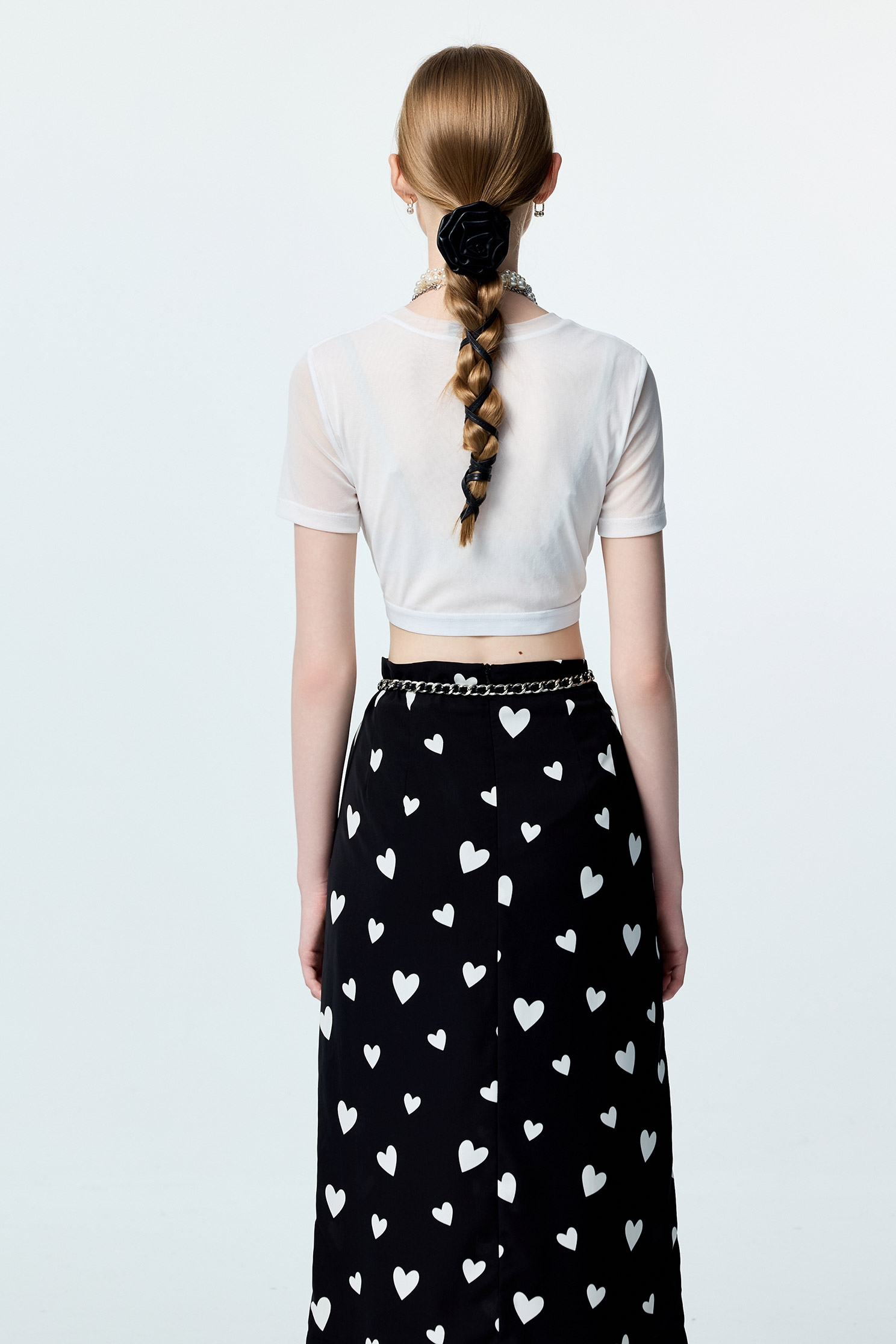 經典多功能內搭上衣經典多功能內搭上衣,上衣,內搭上衣,春夏穿搭,白色上衣,黑色上衣