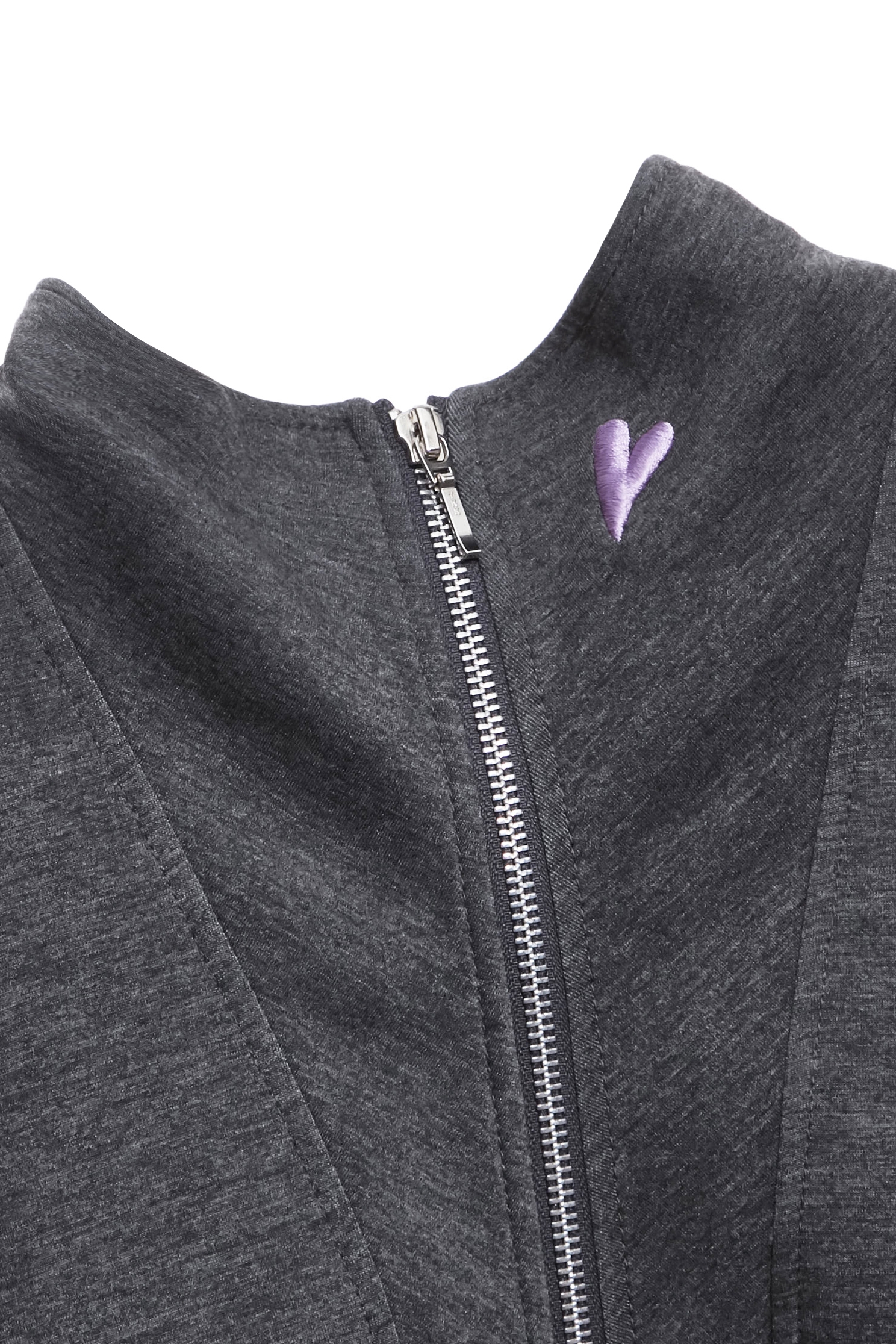 休閒風長袖上衣休閒風長袖上衣,上衣,刺繡,時髦成套搭配,秋冬穿搭,簡約穿搭