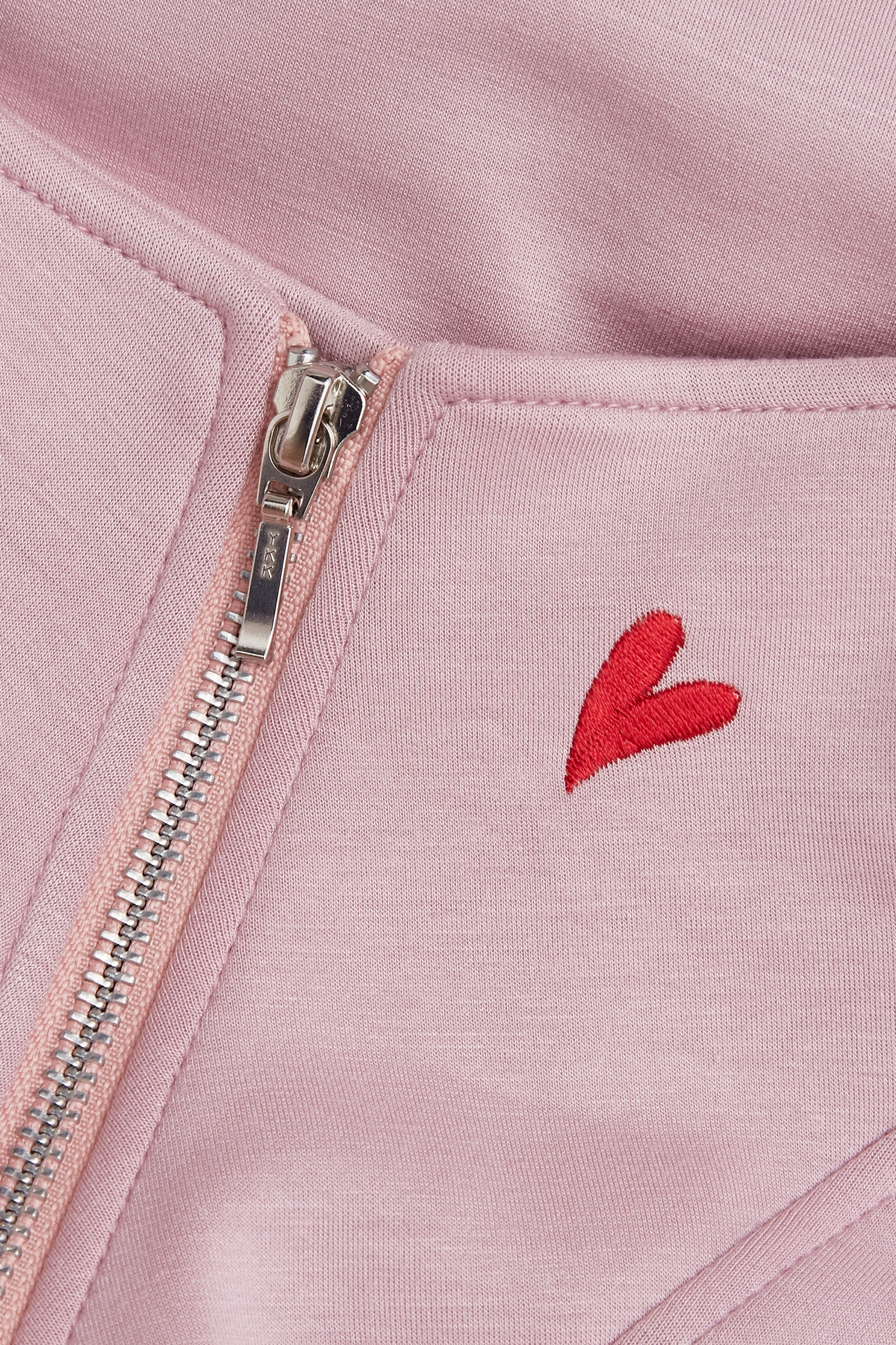 休閒風長袖上衣休閒風長袖上衣,上衣,刺繡,時髦成套搭配,秋冬穿搭,簡約穿搭