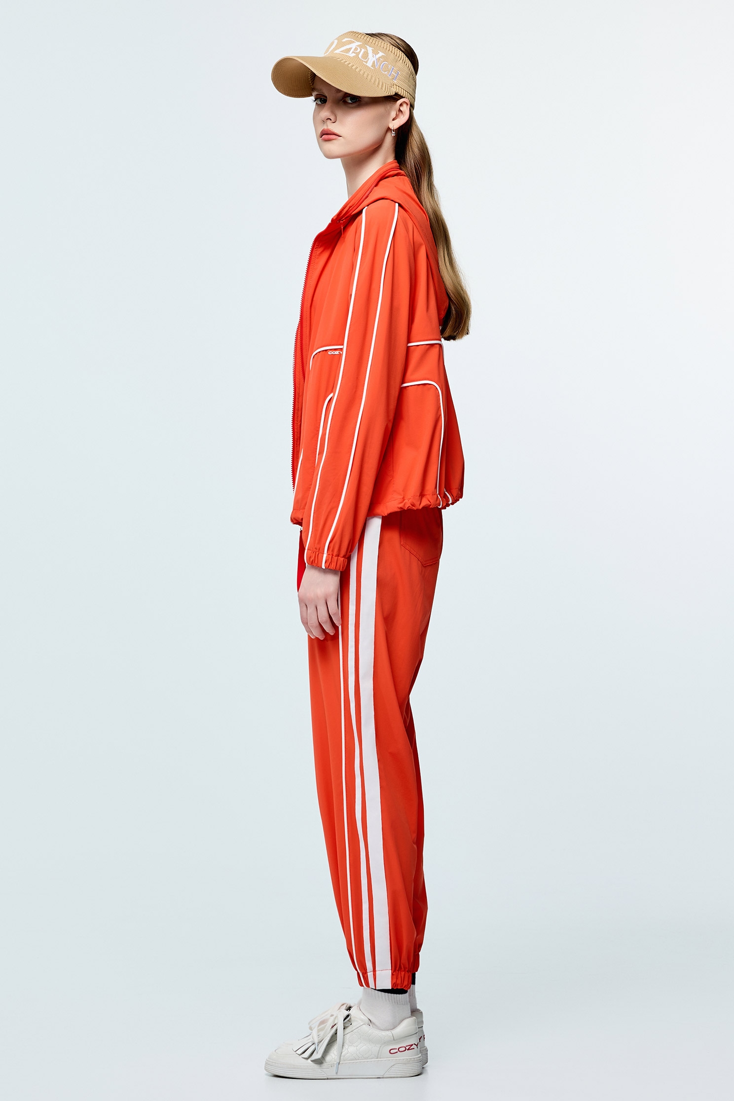 彩虹衣膠原蛋白側邊線條長褲彩虹衣膠原蛋白側邊線條長褲,春夏穿搭,褲子