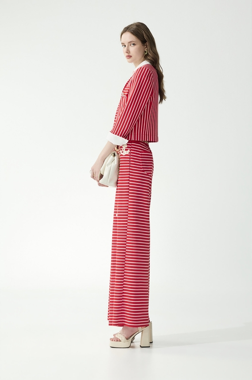 紅梅色小香風配條外套,,紅梅色小香風配條外套,一般外套,刺繡,外套,春夏穿搭,條紋,褲子,西裝外套,一般外套,刺繡,外套,春夏穿搭,牛仔,牛仔外套,外套,春夏穿搭,針織,針織外套,一般外套,外套,小香風,春夏穿搭