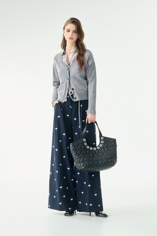 隨性毛邊灰針織外套,,隨性毛邊灰針織外套,一般外套,刺繡,外套,春夏穿搭,條紋,褲子,西裝外套,春夏穿搭,牛仔,牛仔褲,褲子,一般外套,刺繡,外套,春夏穿搭,牛仔,牛仔外套,上衣,刺繡,春夏穿搭,條紋,純棉,刺繡,春夏穿搭,條紋,褲子,上衣,刺繡,春夏穿搭,條紋,襯衫,刺繡,春夏穿搭,牛仔,牛仔裙,上衣,刺繡,春夏穿搭,白色上衣,上衣,丹寧,春夏穿搭,白色上衣,純棉,蕾絲,刺繡,春夏穿搭,條紋,褲子,西裝褲,一般洋裝,丹寧,春夏穿搭,條紋,上衣,春夏穿搭,襯衫,上衣,刺繡,春夏穿搭,一般洋裝,春夏穿搭,一般背心,一般背心馬甲,春夏穿搭,背心,針織,針織背心,上衣,春夏穿搭,上衣,春夏穿搭,針織,針織衫,上衣,春夏穿搭,繡花,春夏穿搭,牛仔,牛仔裙,短裙,上衣,刺繡,春夏穿搭,V領背心,一般背心,一般背心馬甲,上班OL穿搭,秋冬穿搭,背心,針織,針織背心,一般洋裝,春夏穿搭,洋裝特輯,長袖洋裝,外套,春夏穿搭,針織,針織外套