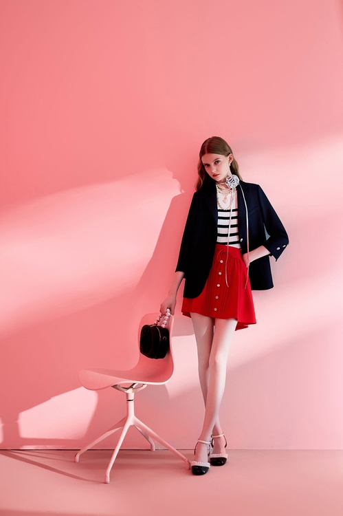 火焰色短版澎裙,短裙