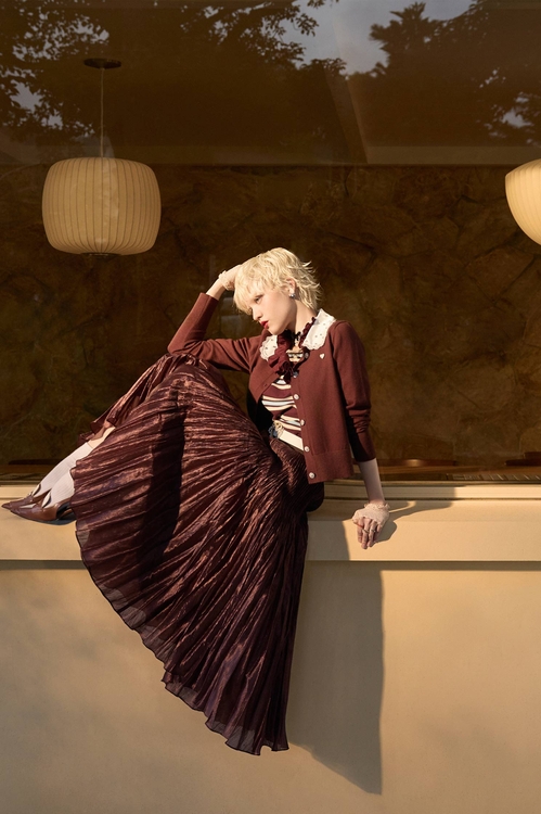 櫻桃巧克力色壓褶長裙,長裙