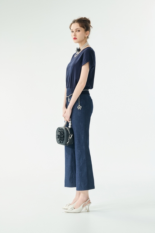 溫室花園壓花九分直筒褲,喇叭褲