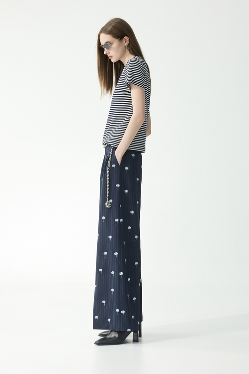 溫室花卉刺繡西裝寬褲,,溫室花卉刺繡西裝寬褲,一般外套,刺繡,外套,春夏穿搭,條紋,褲子,西裝外套,春夏穿搭,牛仔,牛仔褲,褲子,一般外套,刺繡,外套,春夏穿搭,牛仔,牛仔外套,上衣,刺繡,春夏穿搭,條紋,純棉,刺繡,春夏穿搭,條紋,褲子,上衣,刺繡,春夏穿搭,條紋,襯衫,刺繡,春夏穿搭,牛仔,牛仔裙,上衣,刺繡,春夏穿搭,白色上衣,上衣,丹寧,春夏穿搭,白色上衣,純棉,蕾絲,刺繡,春夏穿搭,條紋,褲子,西裝褲