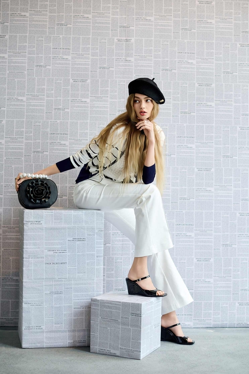 造型褲耳喇叭褲,白色褲子